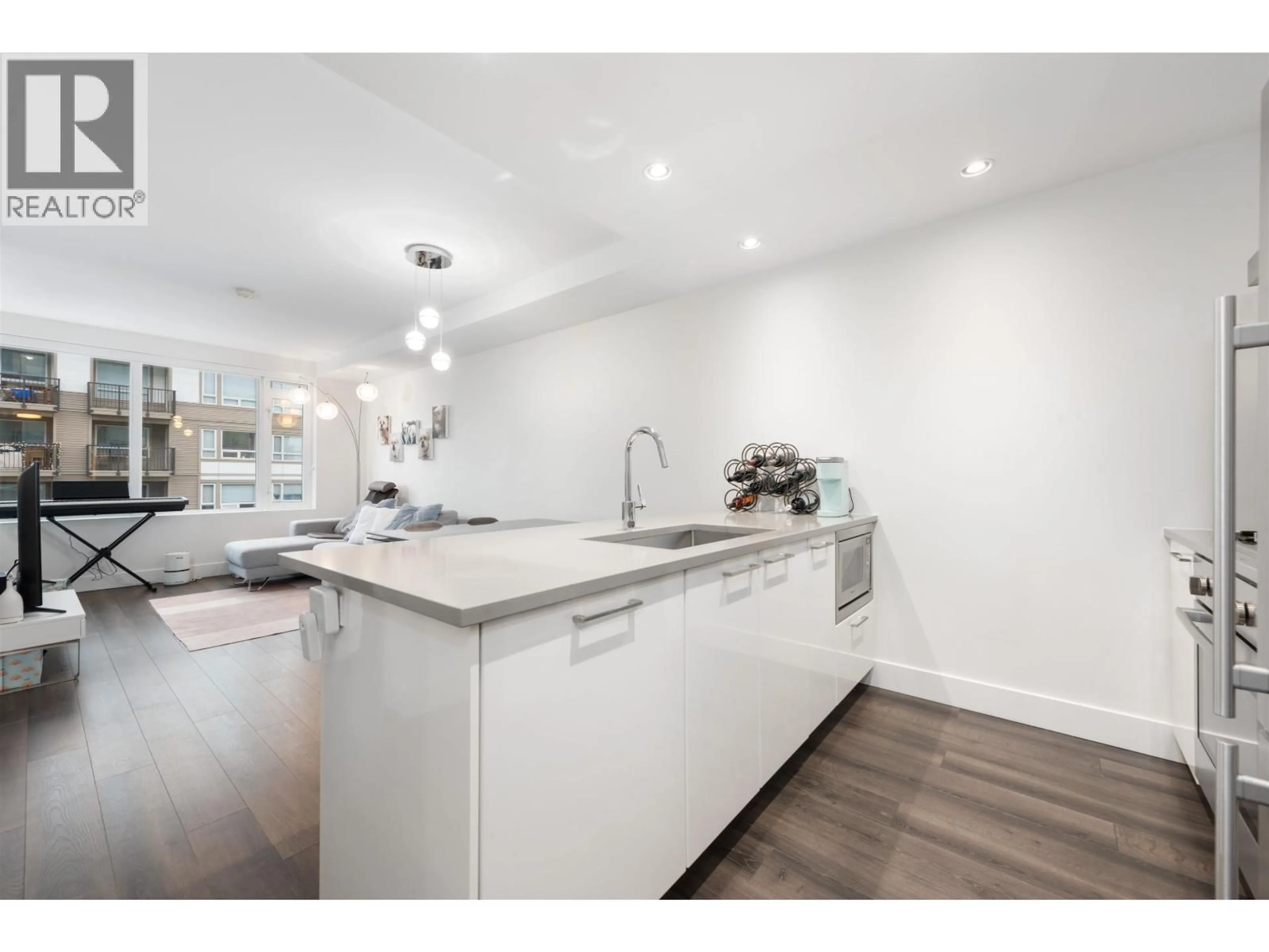 Open concept kitchen, unknown for 507 - 10780 NO. 5 ROAD, Richmond British Columbia V6W0B8