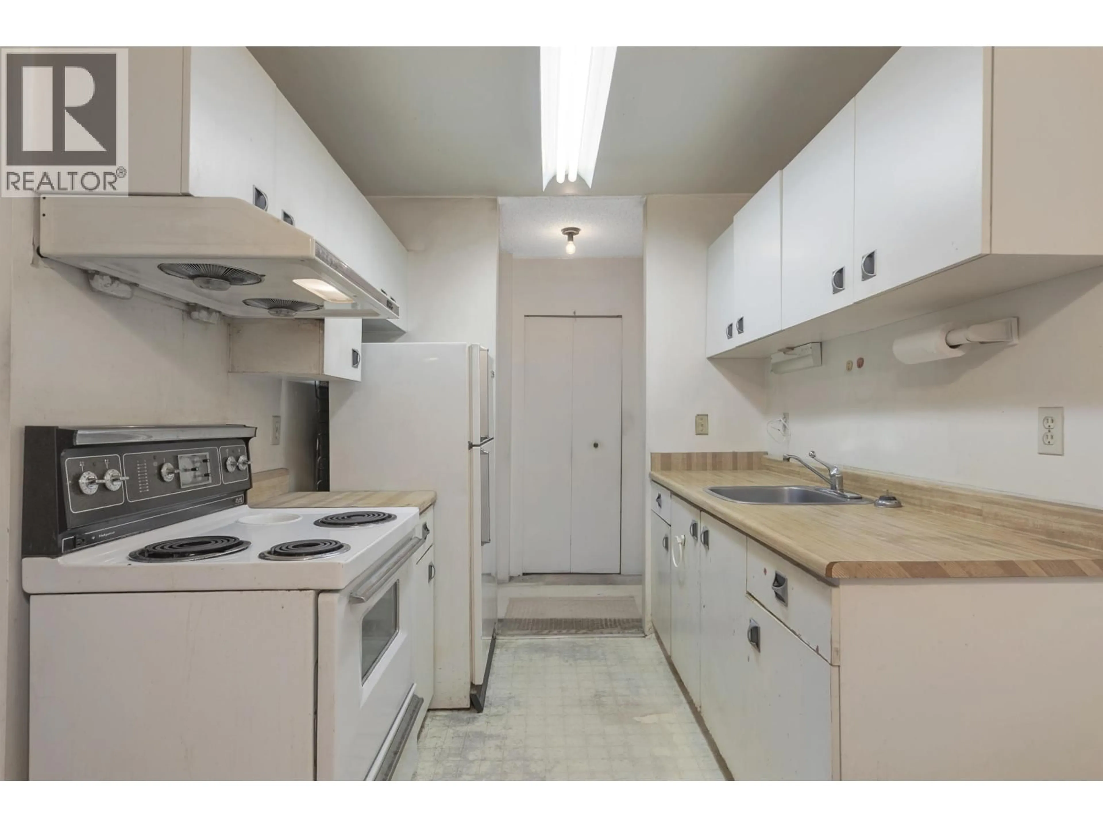 Standard kitchen, unknown for 115 - 1440 BROADWAY STREET, Vancouver British Columbia V5N5P2