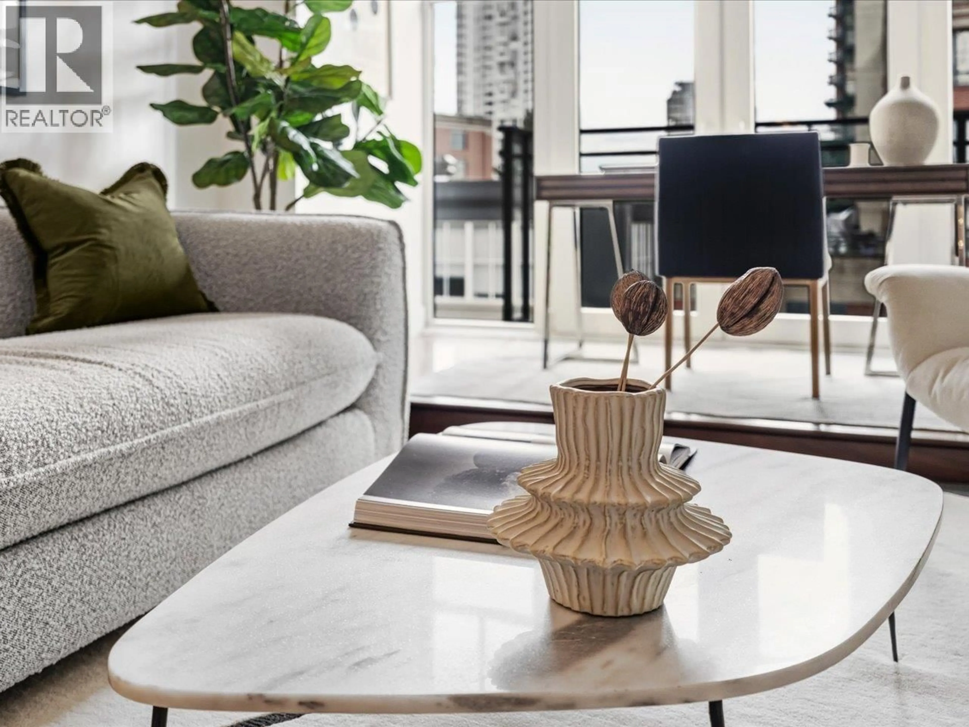 Living room with furniture, unknown for 301 - 1275 HAMILTON STREET, Vancouver British Columbia V6B1E2