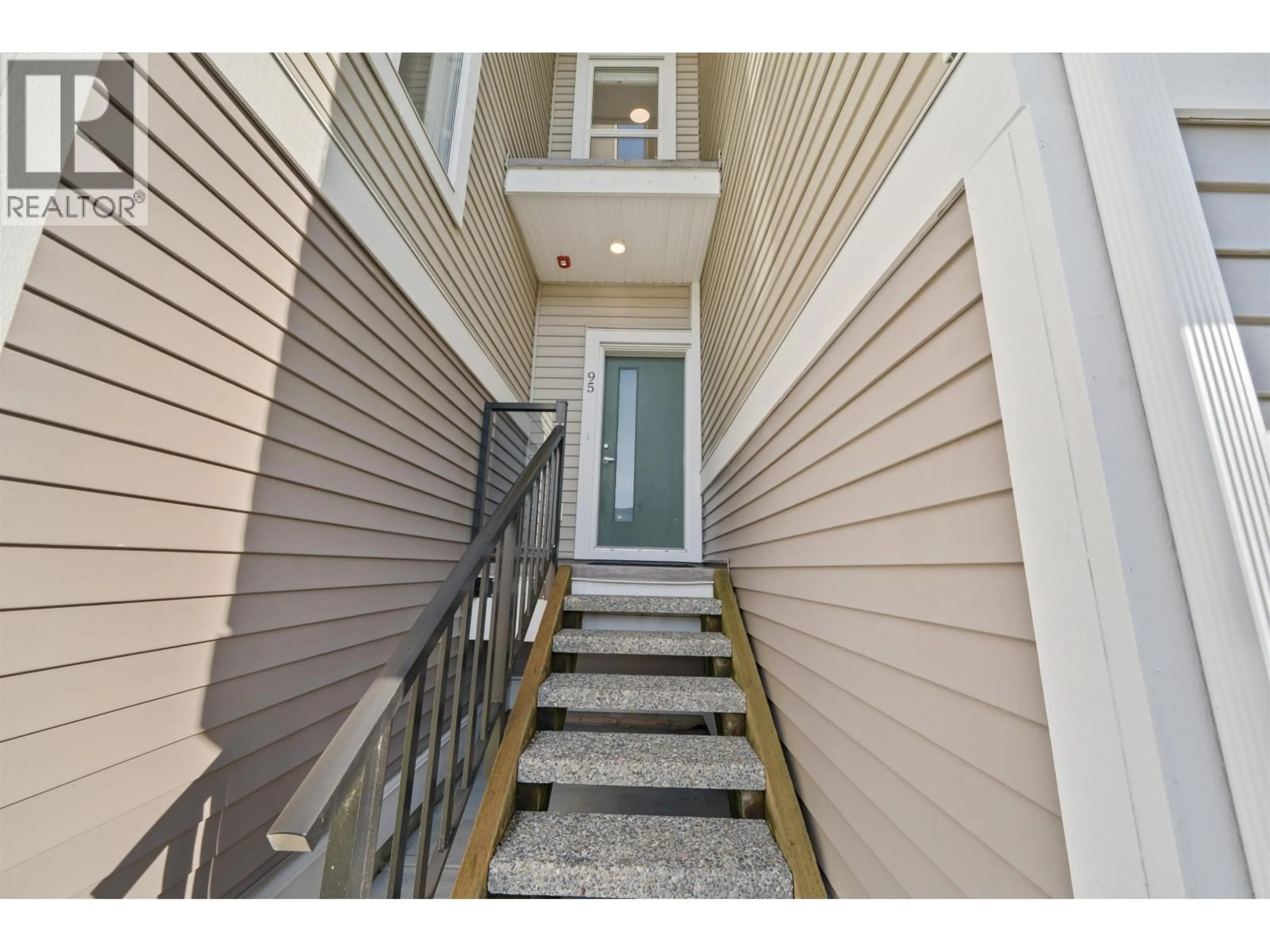 Unknown for 95 - 24108 104 AVENUE, Maple Ridge British Columbia V2W0J5