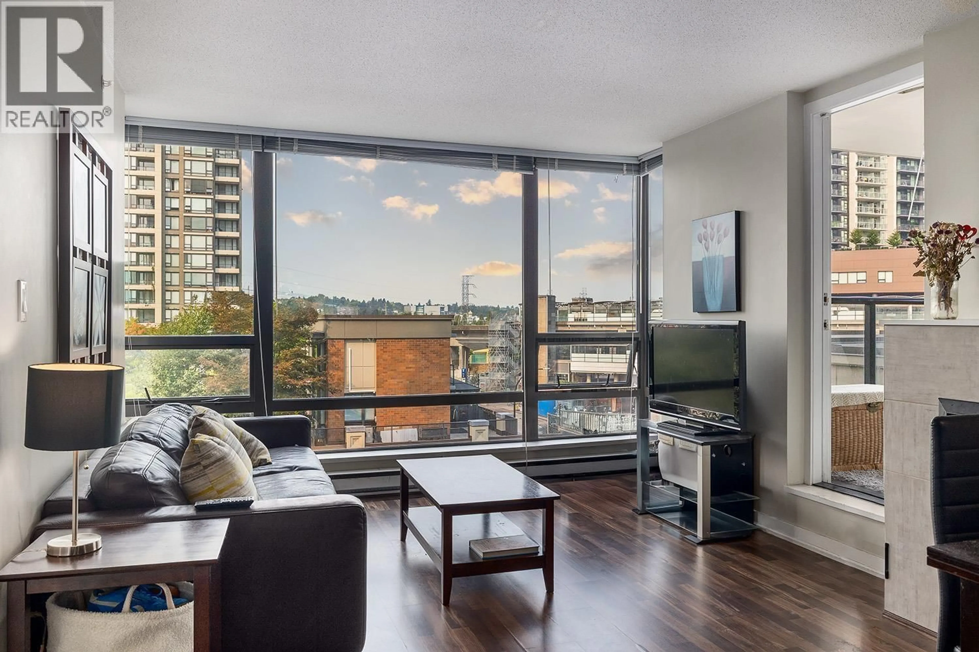 Living room with furniture, unknown for 506 - 4182 DAWSON STREET, Burnaby British Columbia V5C0A2