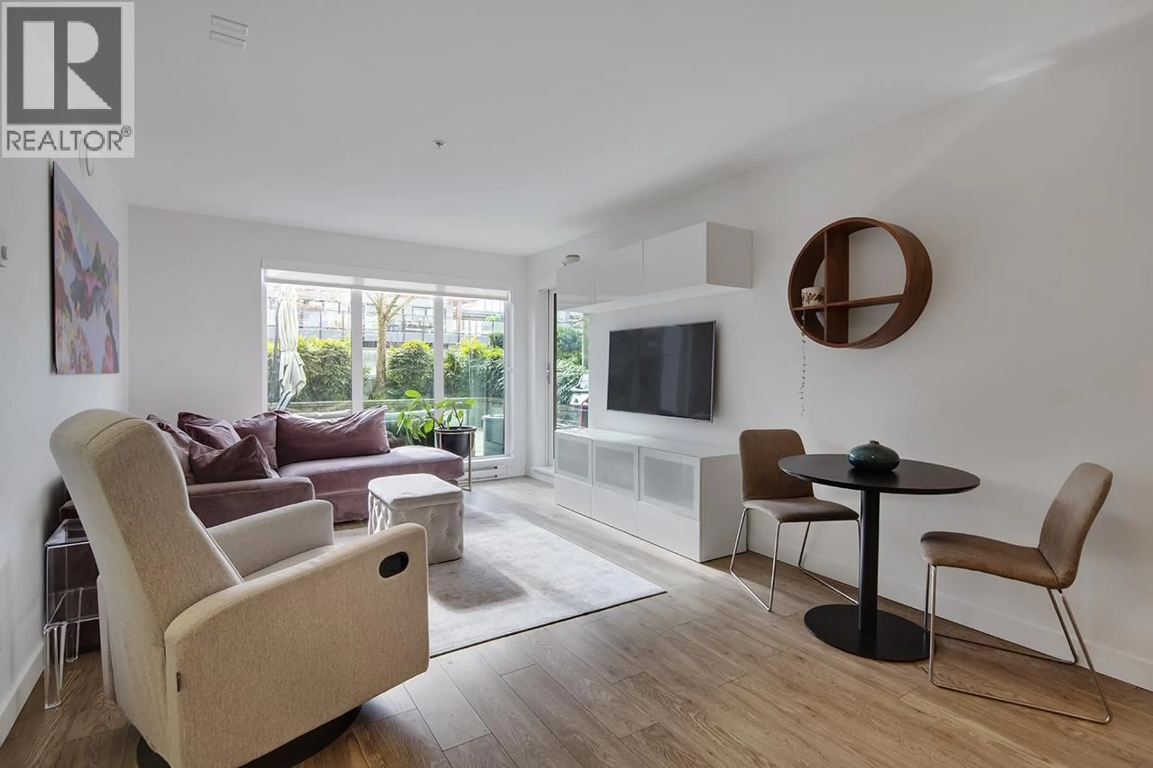 Living room with furniture, unknown for 206 - 1061 MARINE DRIVE, North Vancouver British Columbia V7P1S6