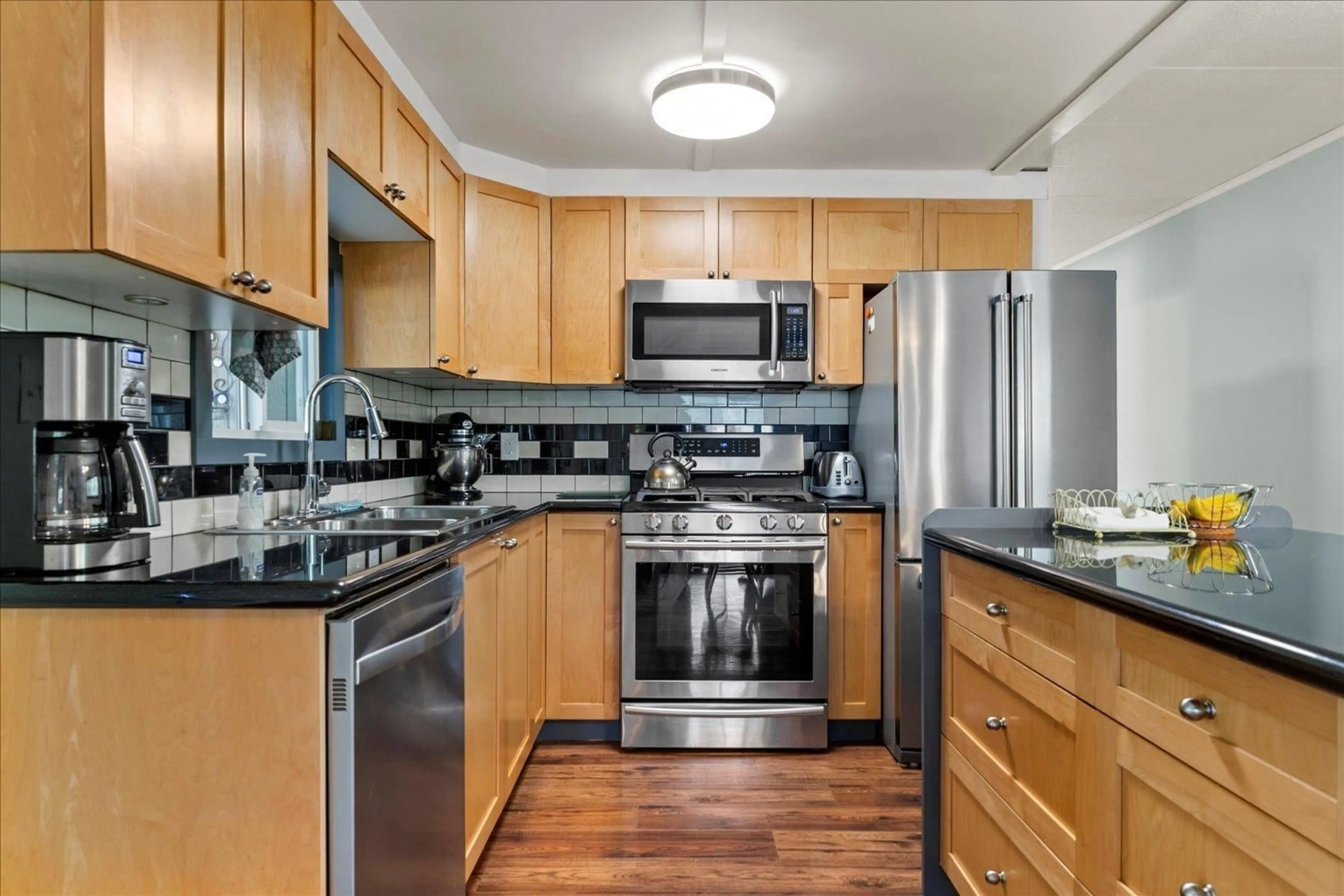 Standard kitchen, unknown for 48 - 45640 WATSON ROAD, Chilliwack British Columbia V2R3R1