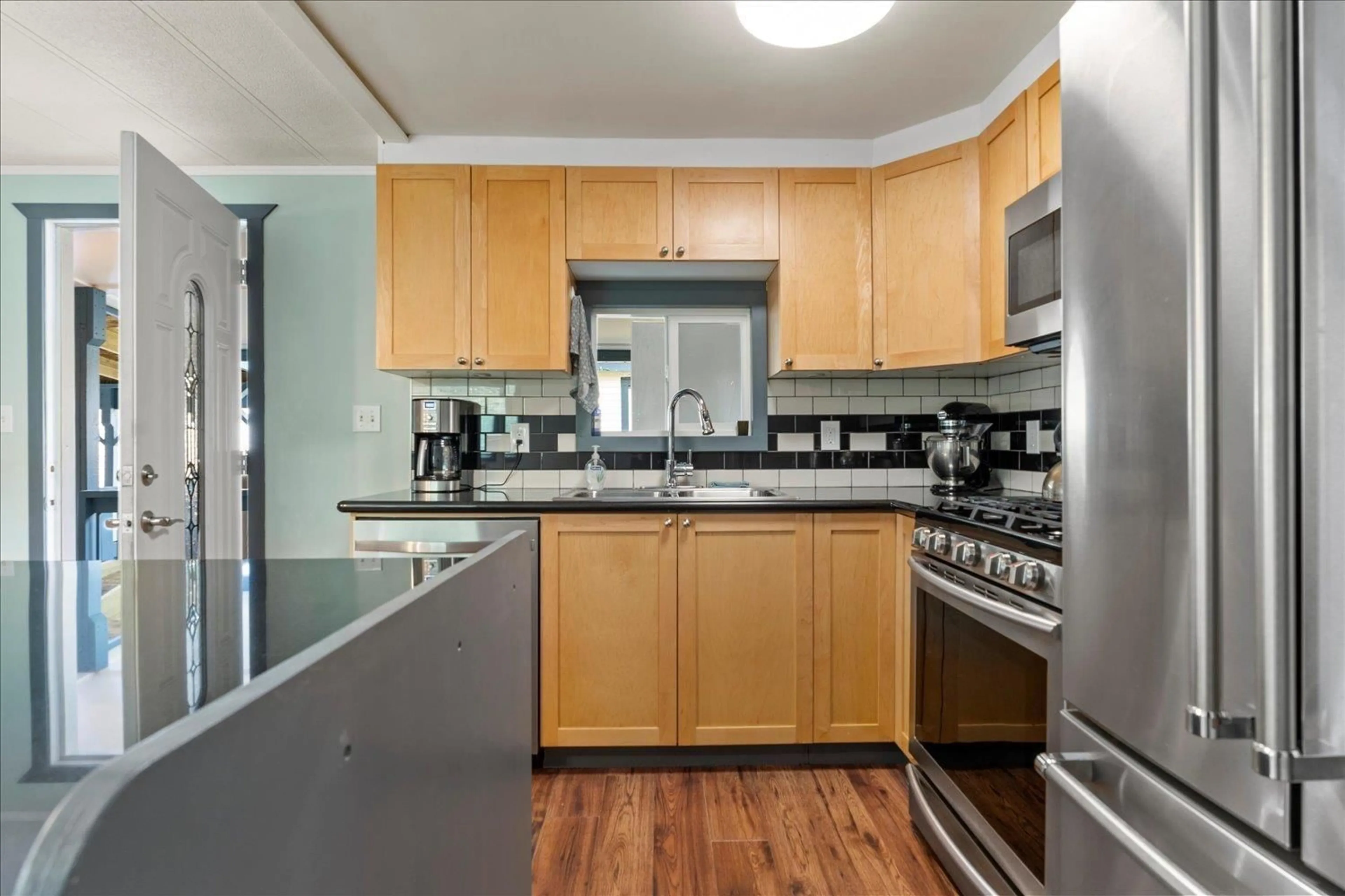 Standard kitchen, unknown for 48 - 45640 WATSON ROAD, Chilliwack British Columbia V2R3R1