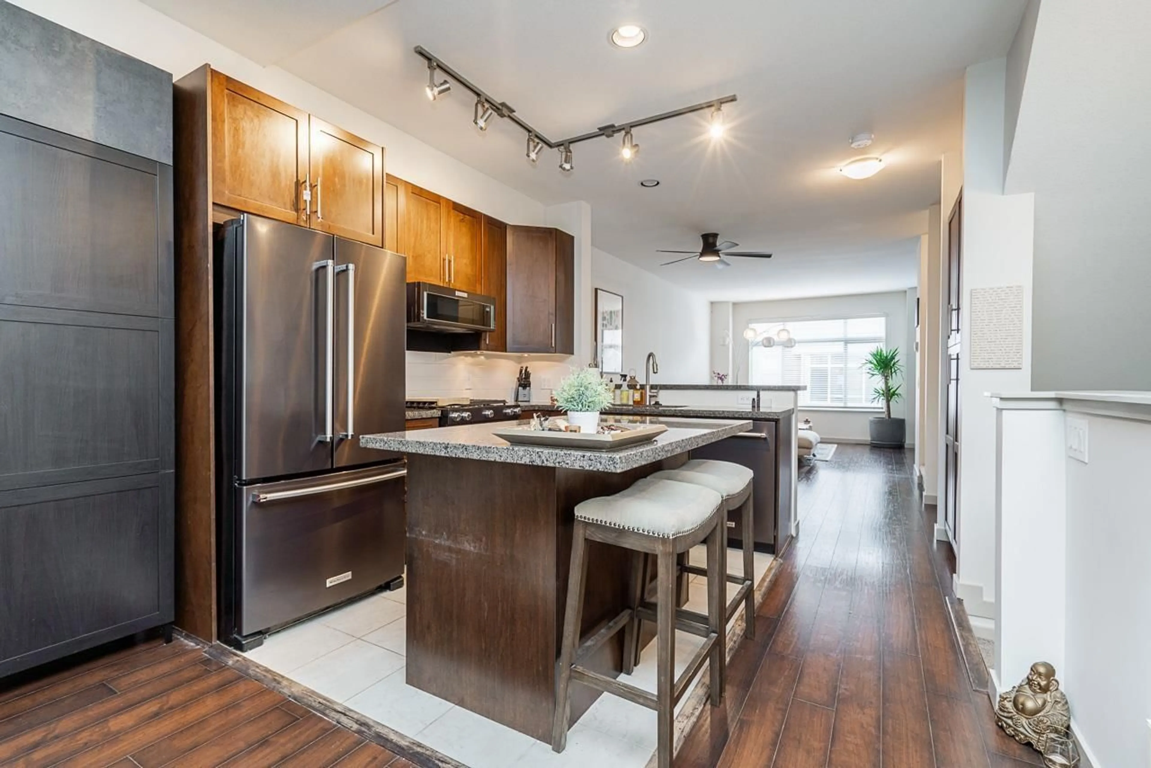 Open concept kitchen, unknown for 32 - 15151 34 AVENUE, Surrey British Columbia V3Z4P5