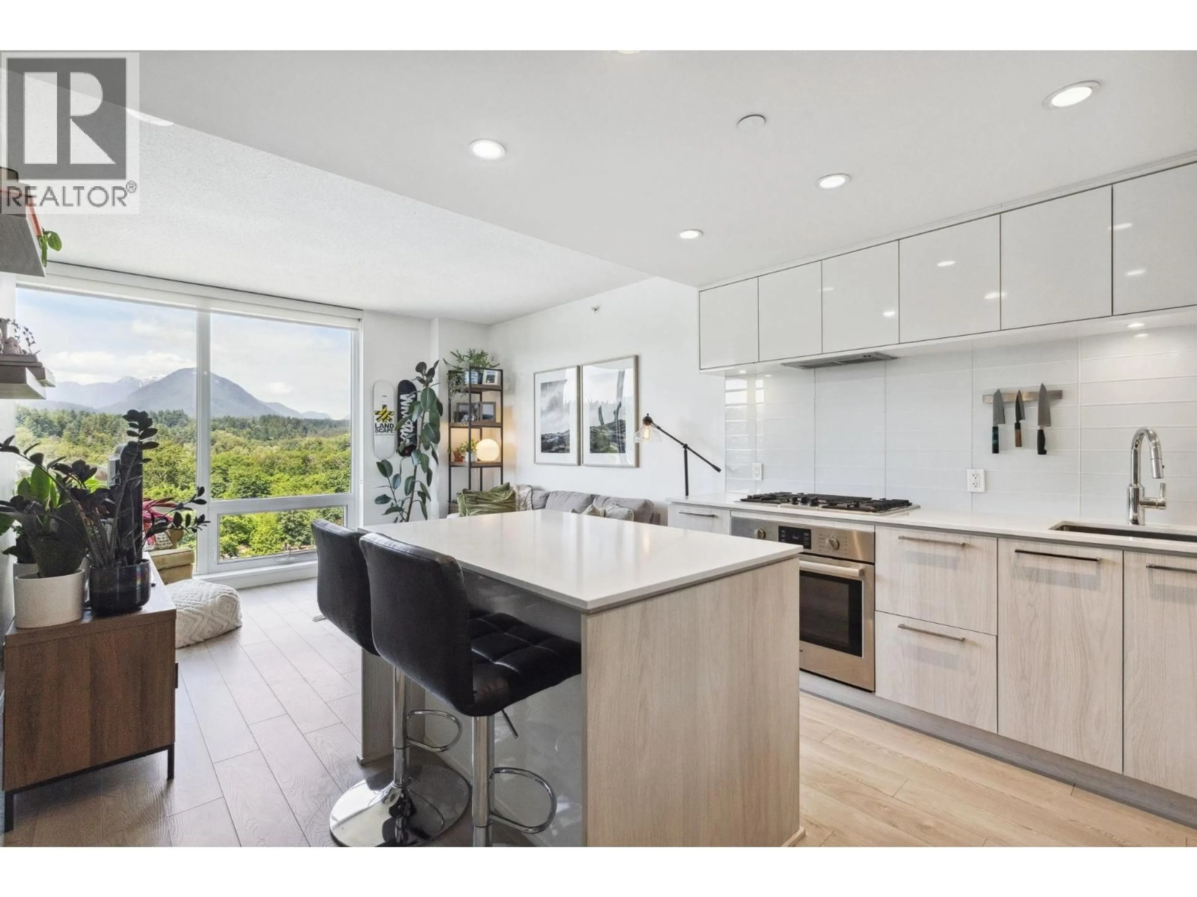 Open concept kitchen, unknown for 1608 - 680 SEYLYNN CRESCENT, North Vancouver British Columbia V7J0B5