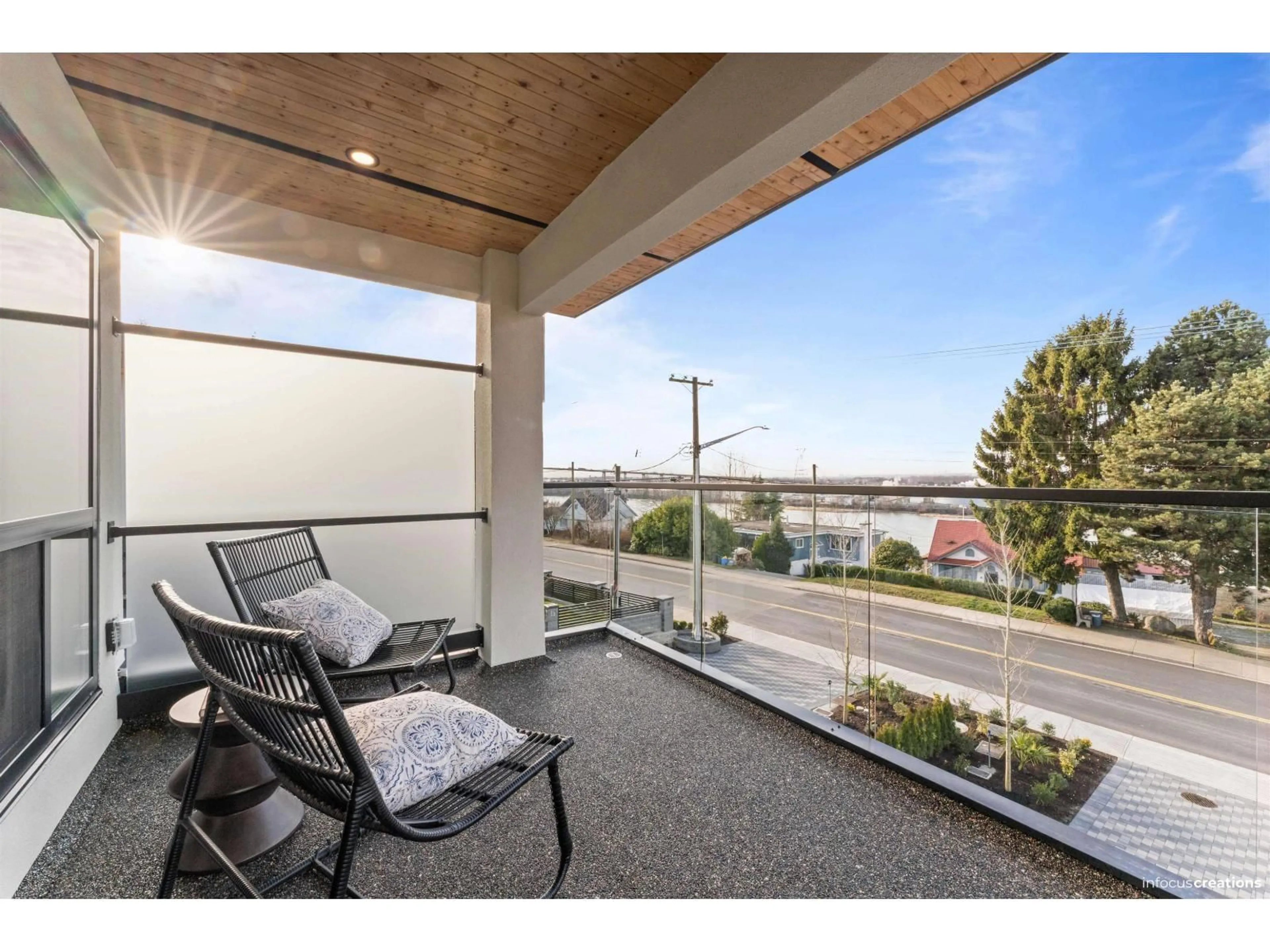 Patio, unknown for 10634 RIVER ROAD, Delta British Columbia V4C2R7