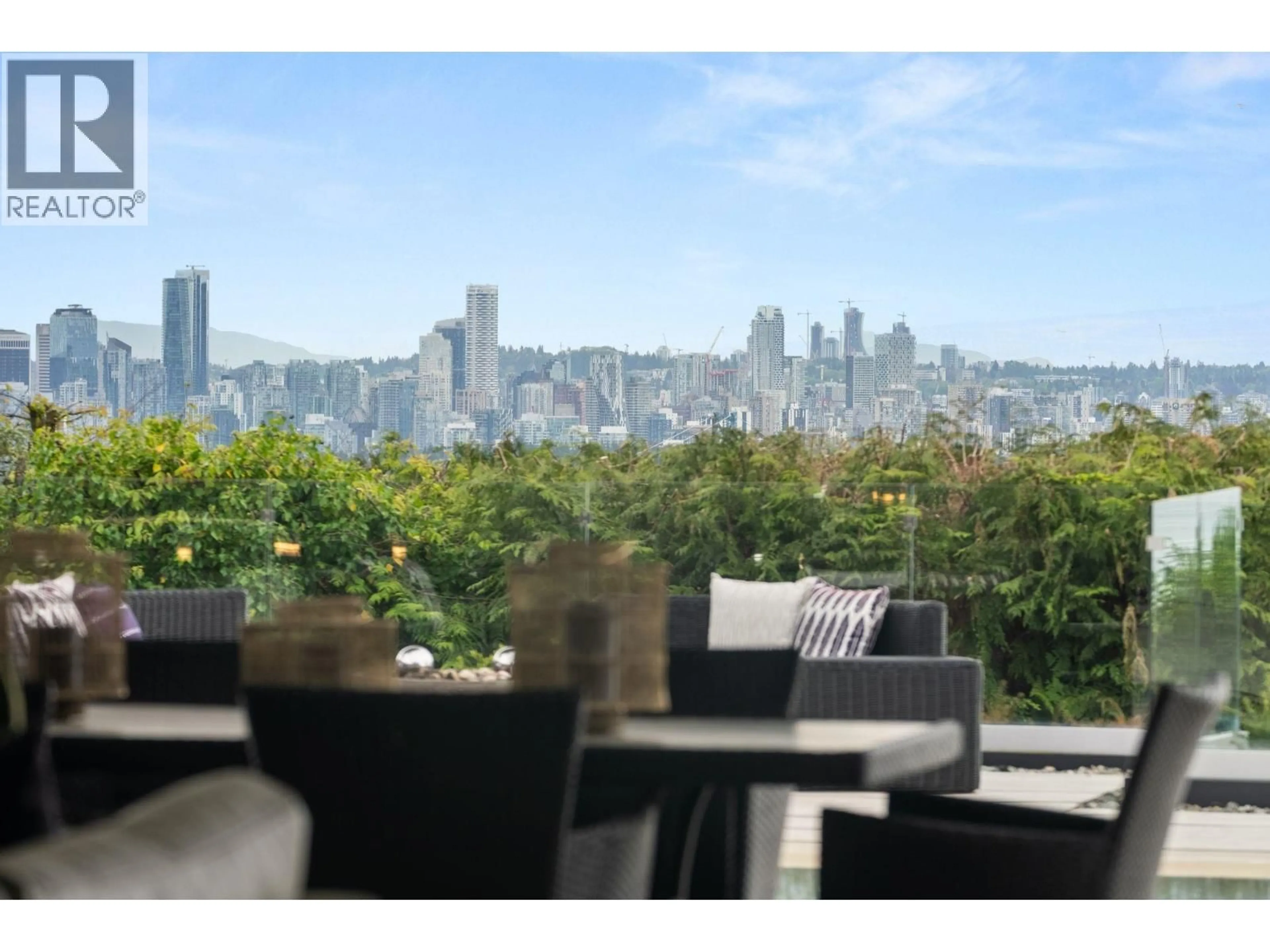 Patio, unknown for 1265 QUEENS AVENUE, West Vancouver British Columbia V7S2K4