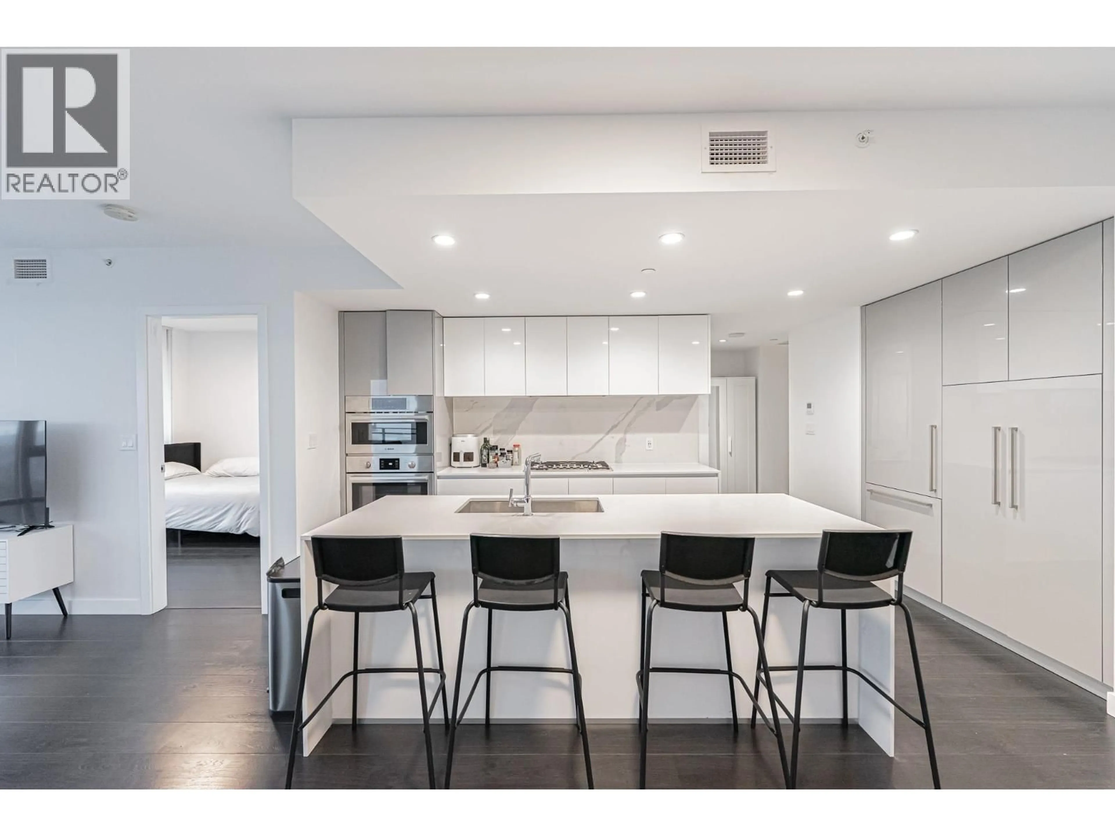 Open concept kitchen, unknown for 3406 - 2085 SKYLINE COURT, Burnaby British Columbia V5C0M6