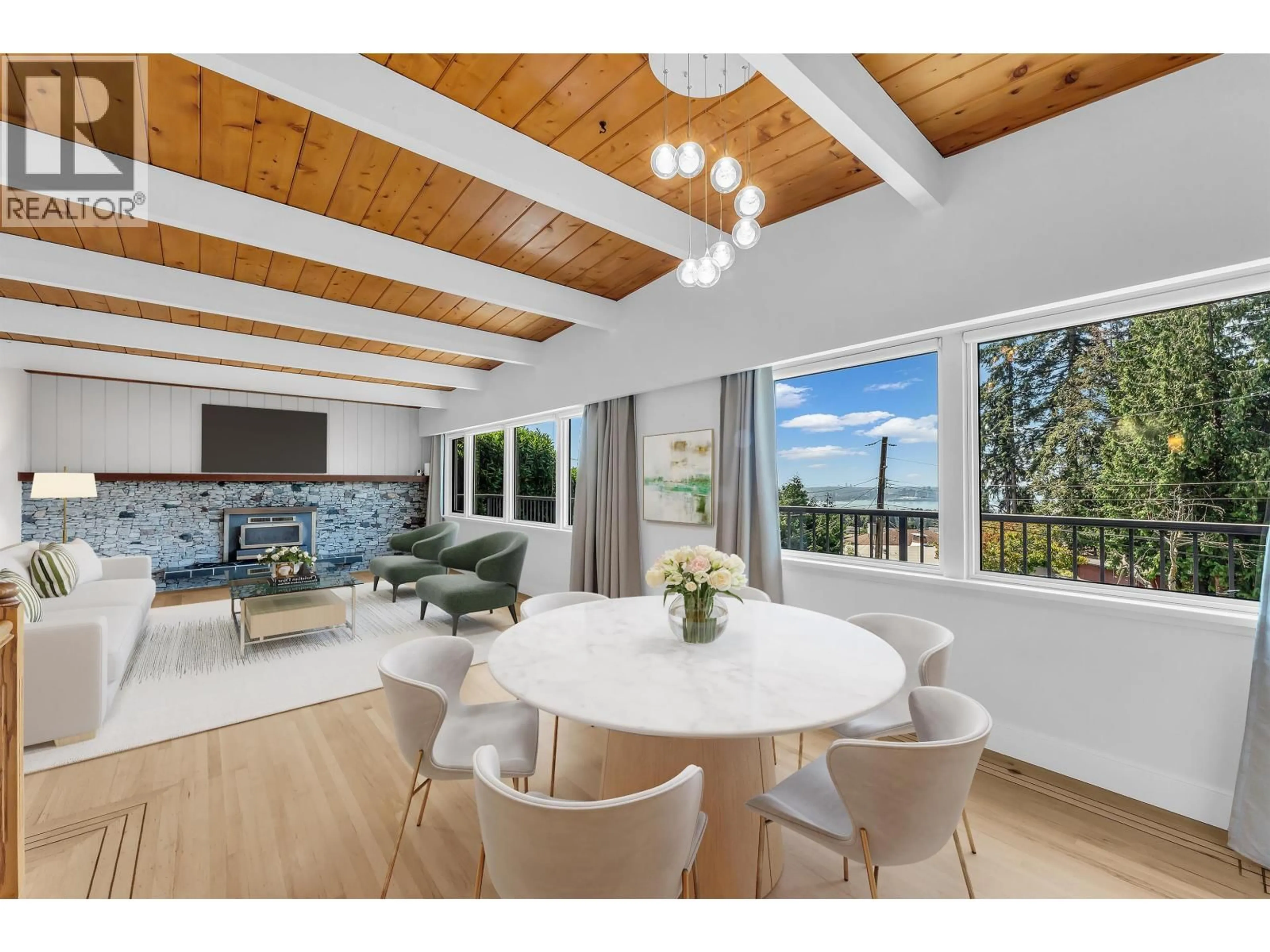 Unknown for 472 CRESTWOOD AVENUE, North Vancouver British Columbia V7N3C3