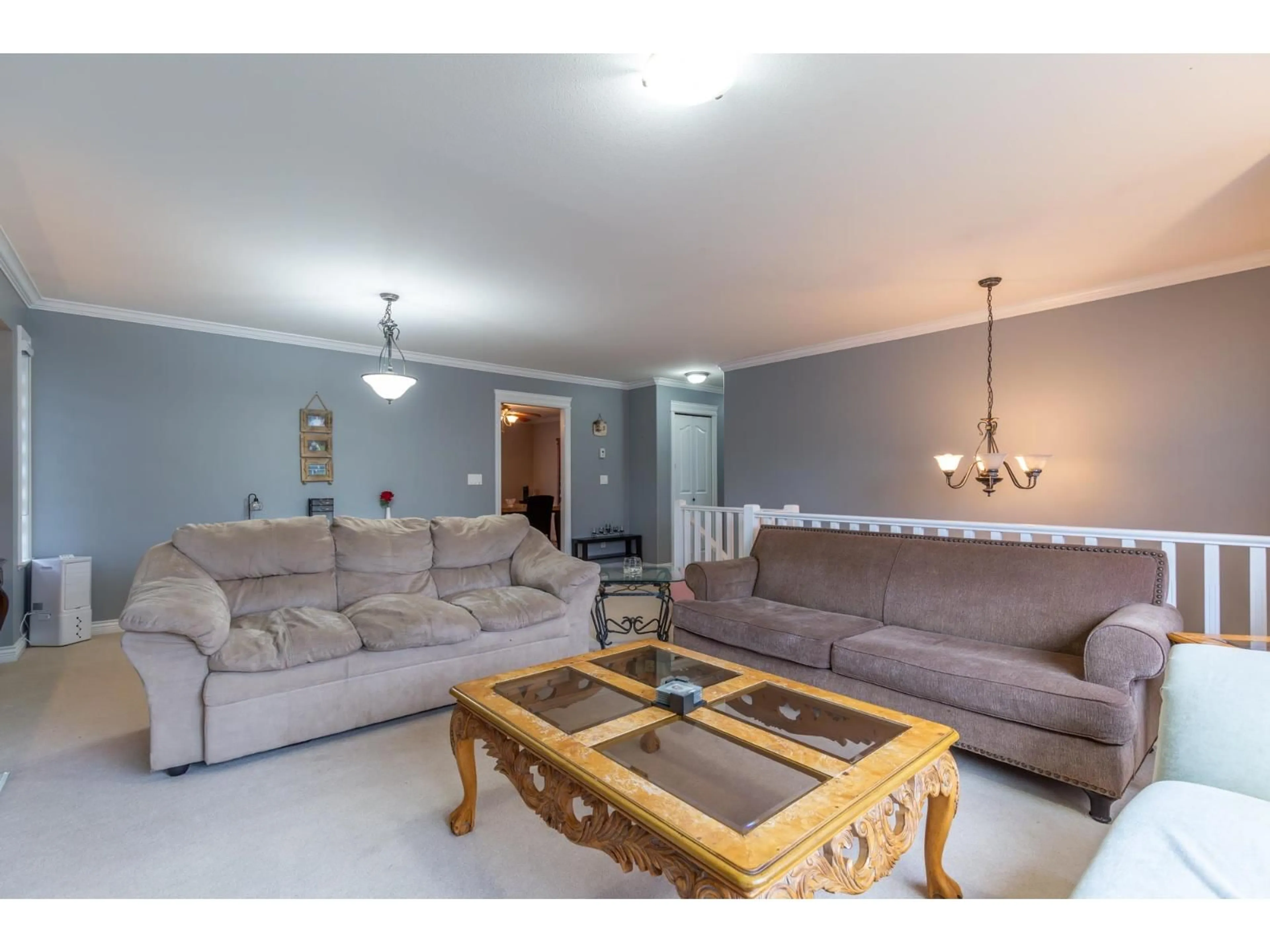 Living room with furniture, unknown for 32967 EGGLESTONE AVENUE, Mission British Columbia V2V7R7