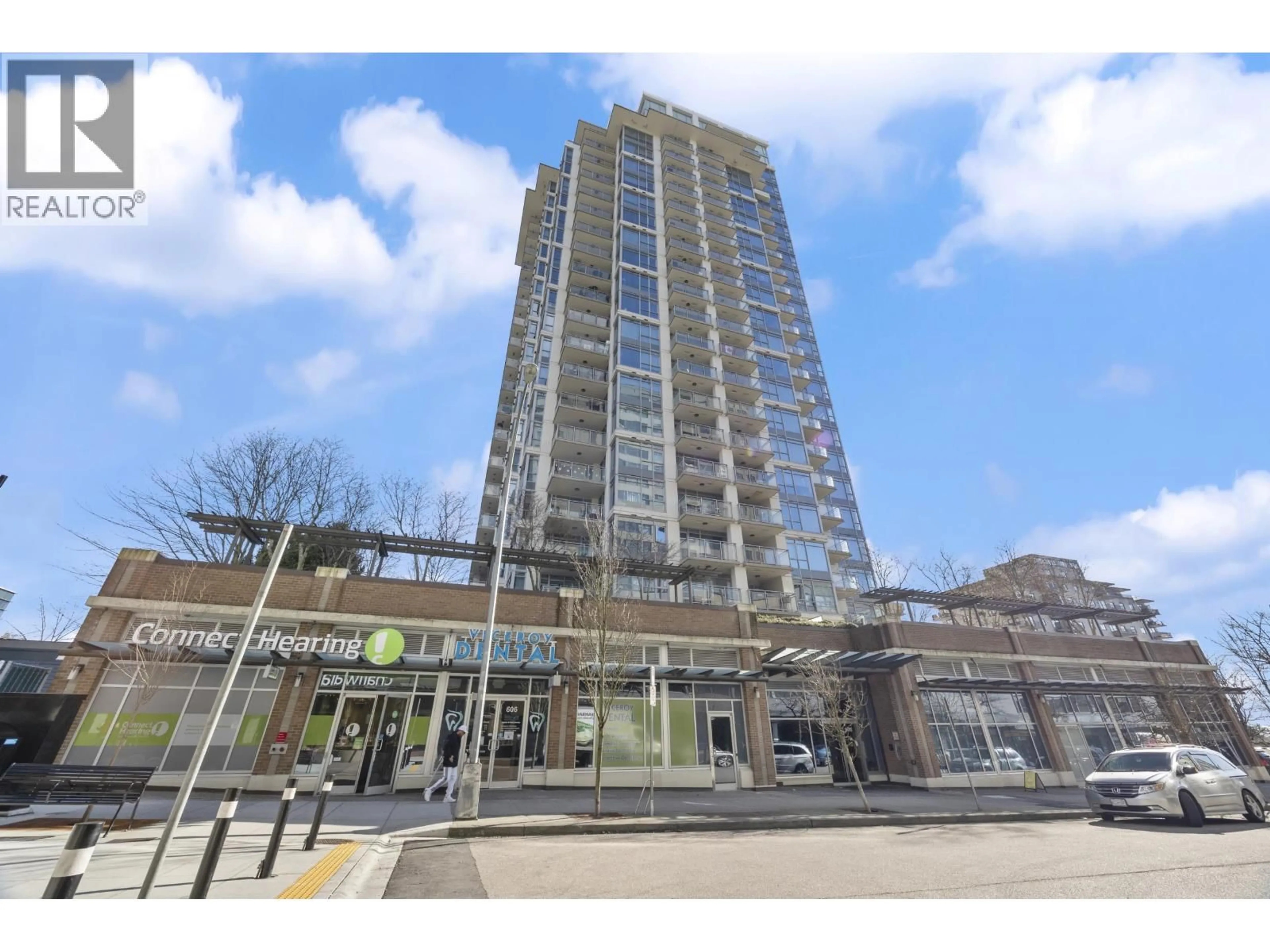 Indoor foyer for 206 - 608 BELMONT STREET, New Westminster British Columbia V3M0G8