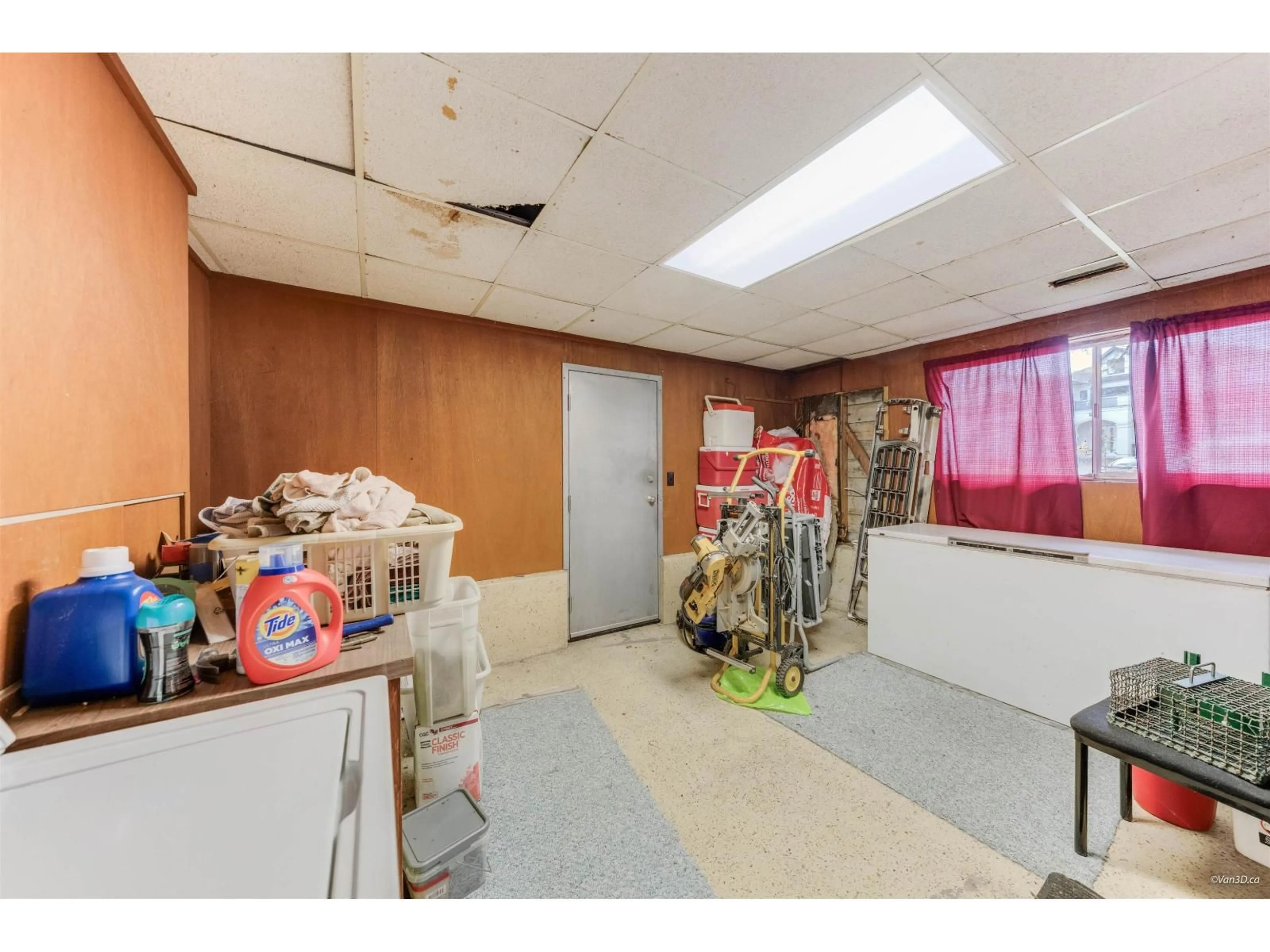 Storage room or clothes room or walk-in closet for 10122 127B STREET, Surrey British Columbia V3V5M3