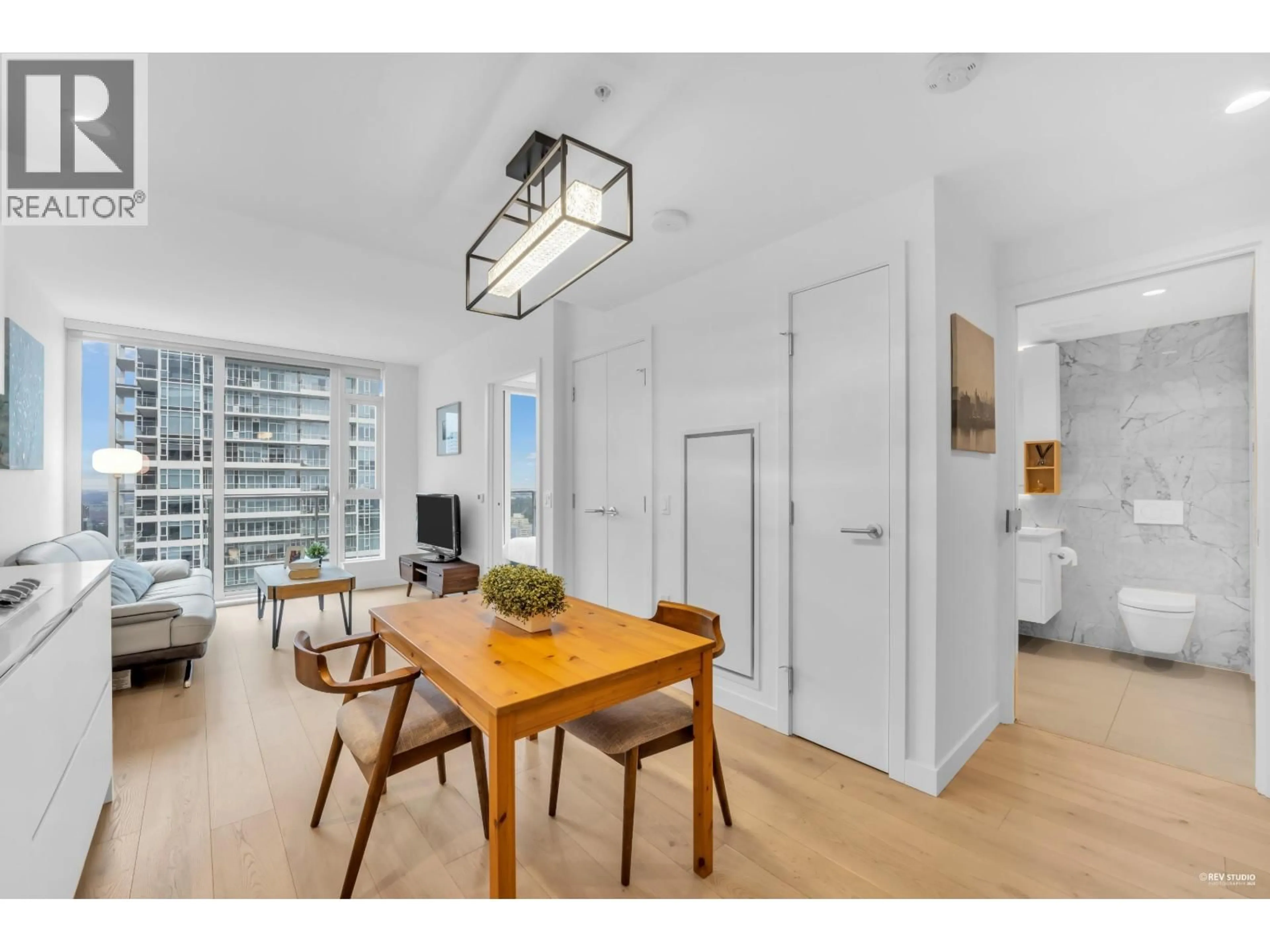 Unknown for 3303 - 6000 MCKAY AVENUE, Burnaby British Columbia V5H0K2