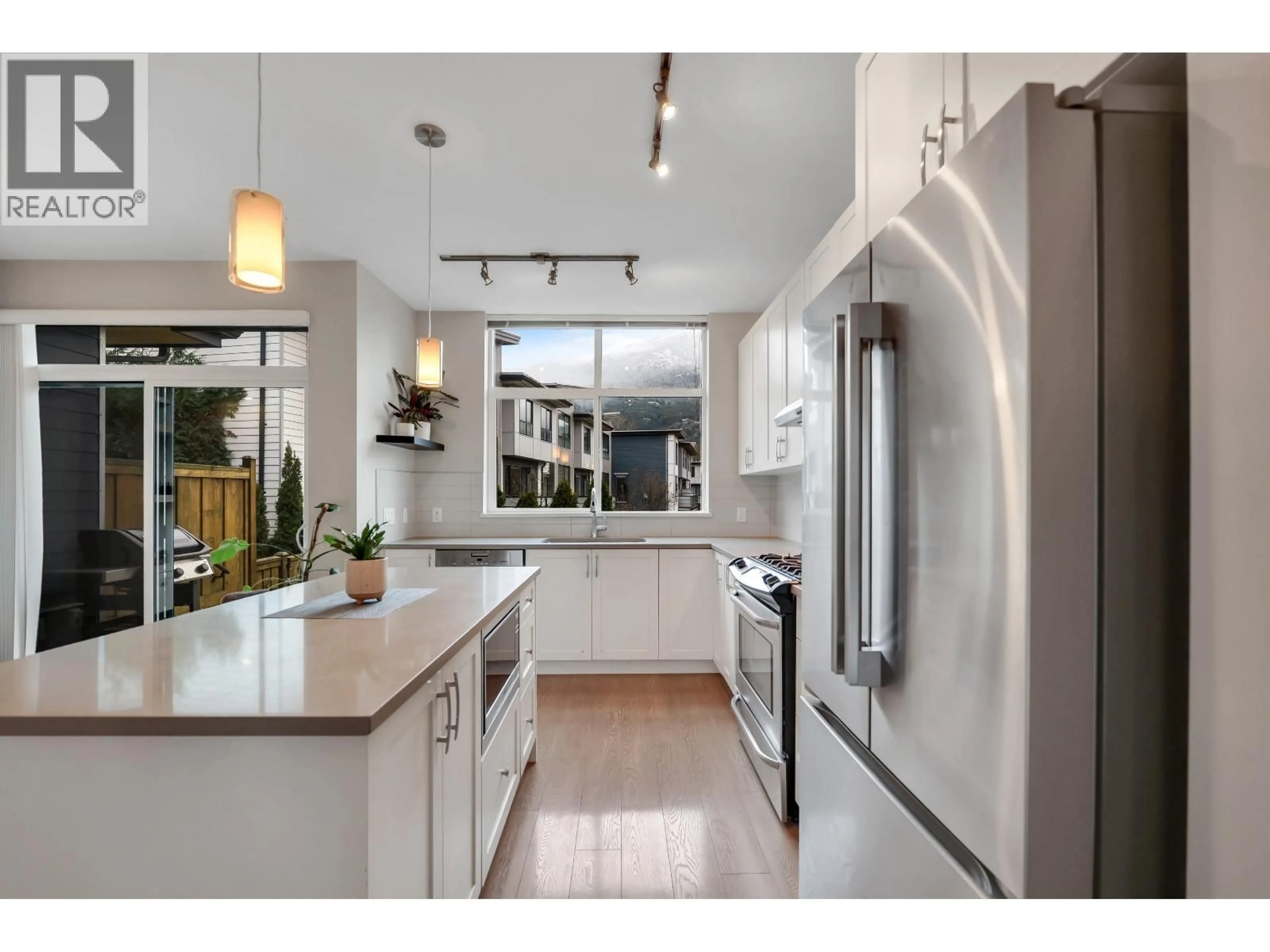 Open concept kitchen, unknown for 38375 EAGLEWIND BOULEVARD, Squamish British Columbia V8B0V4