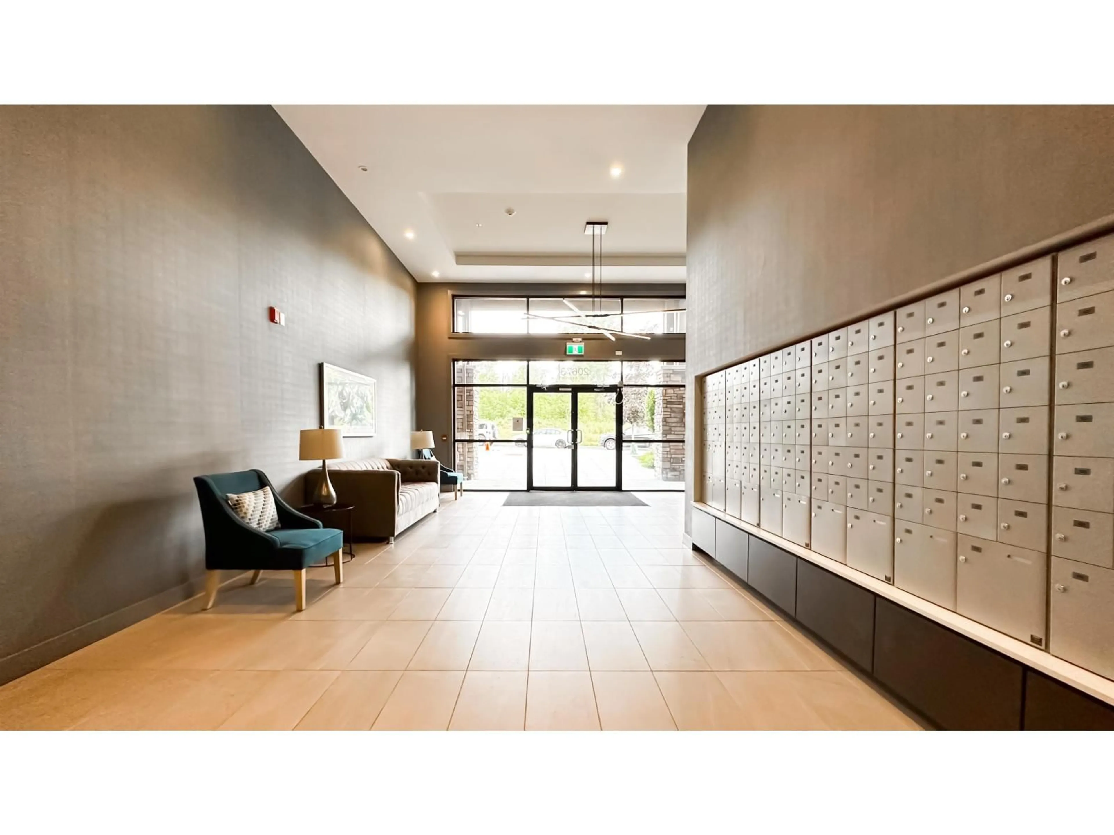 Indoor foyer for 317 - 20673 78 AVENUE, Langley British Columbia V2Y3K1