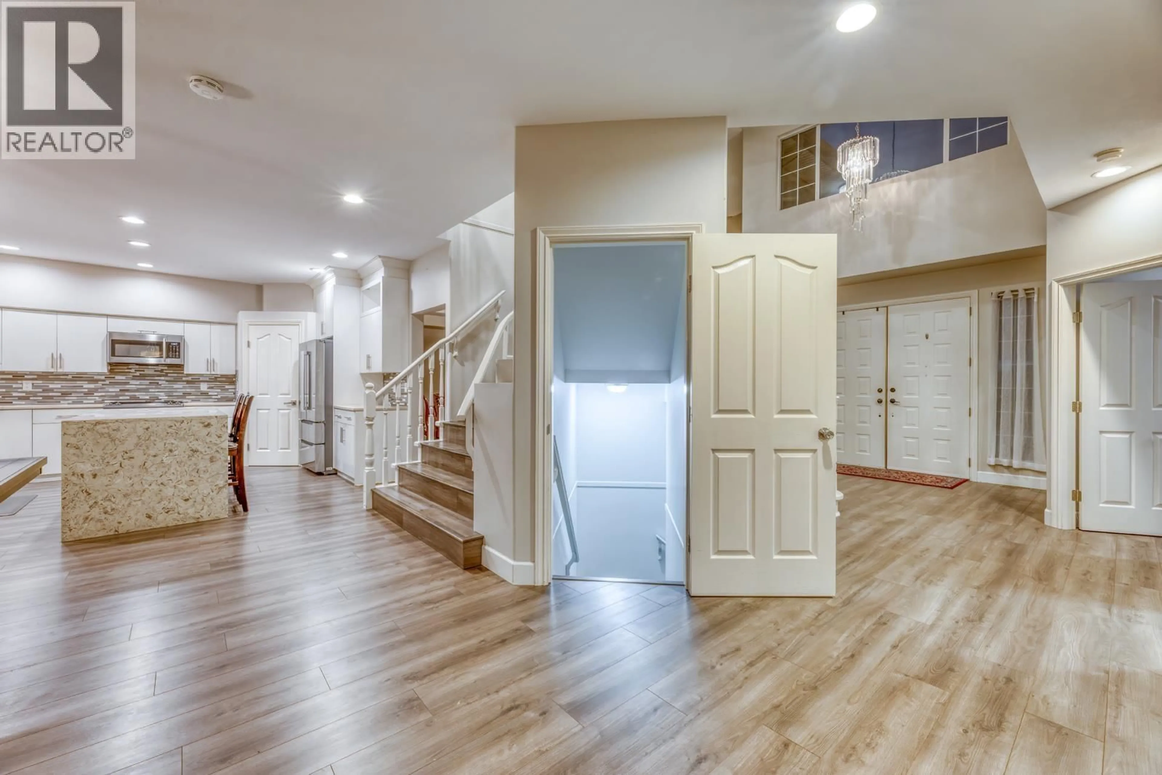 Unknown for 3095 CARDINAL CRESCENT, Coquitlam British Columbia V3E3C4