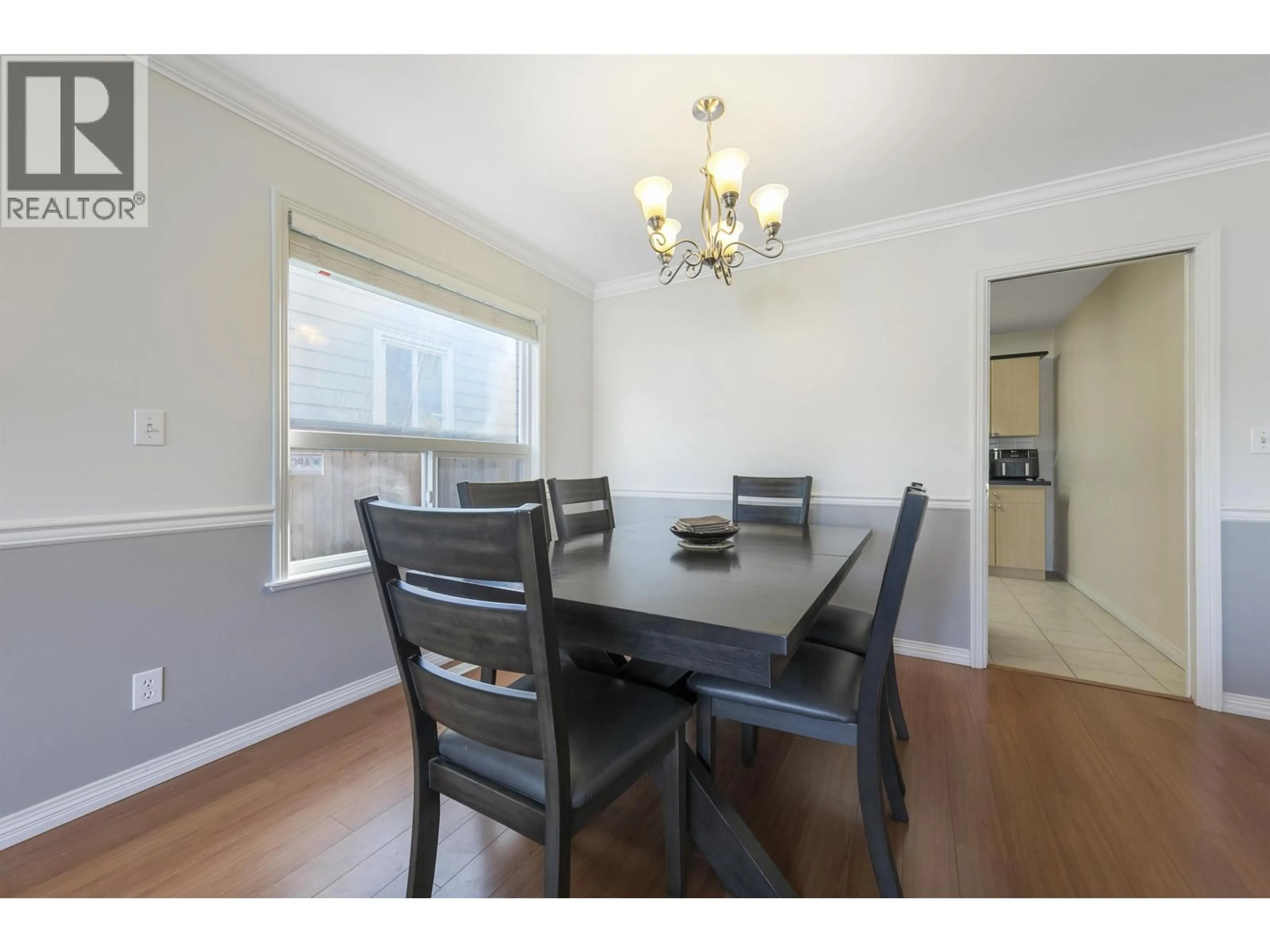 Dining room, wood/laminate floor for 5056 MANOR STREET, Burnaby British Columbia V5G1B5