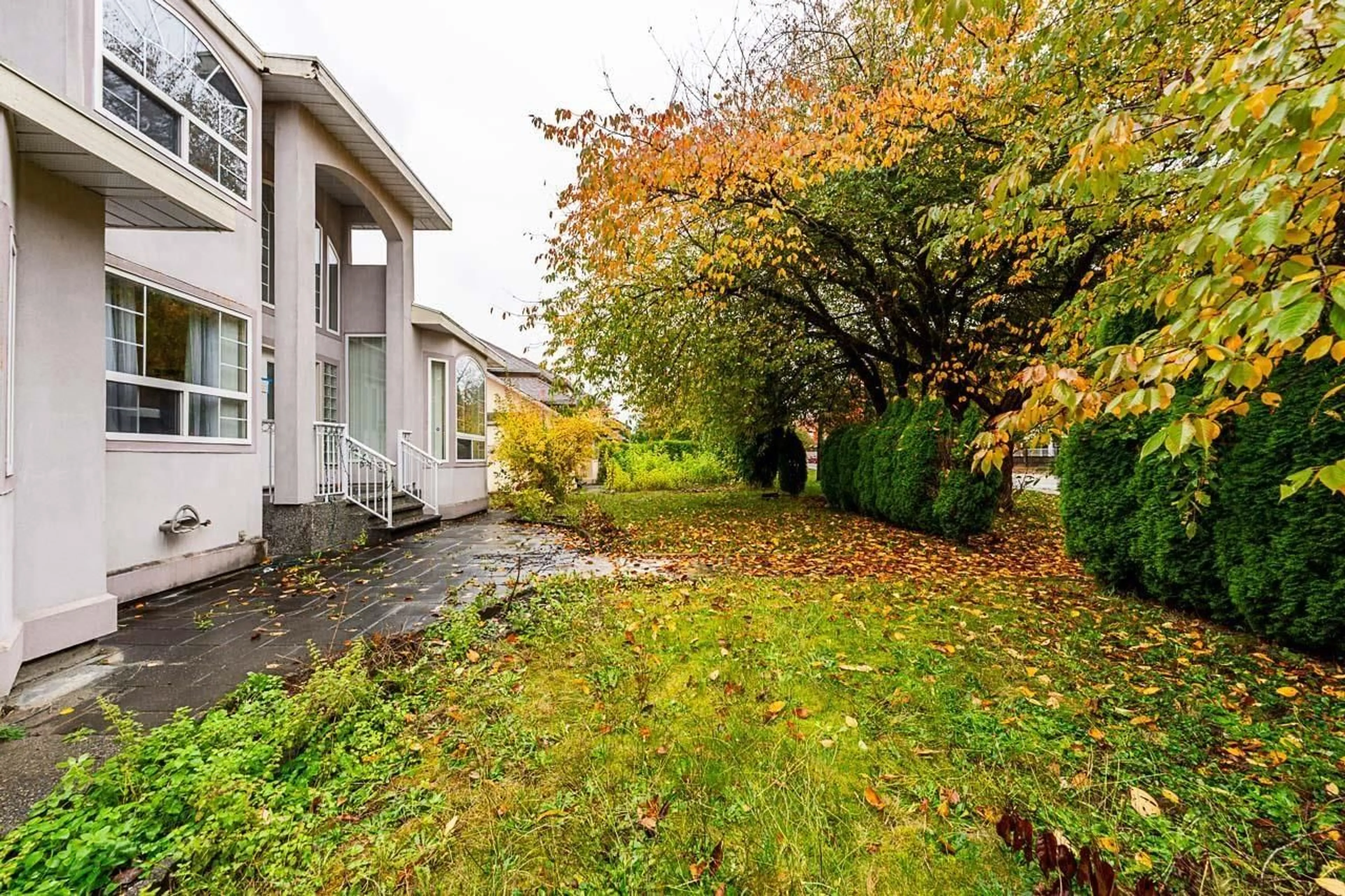 Patio, street for 10132 156 STREET, Surrey British Columbia V3R4L5