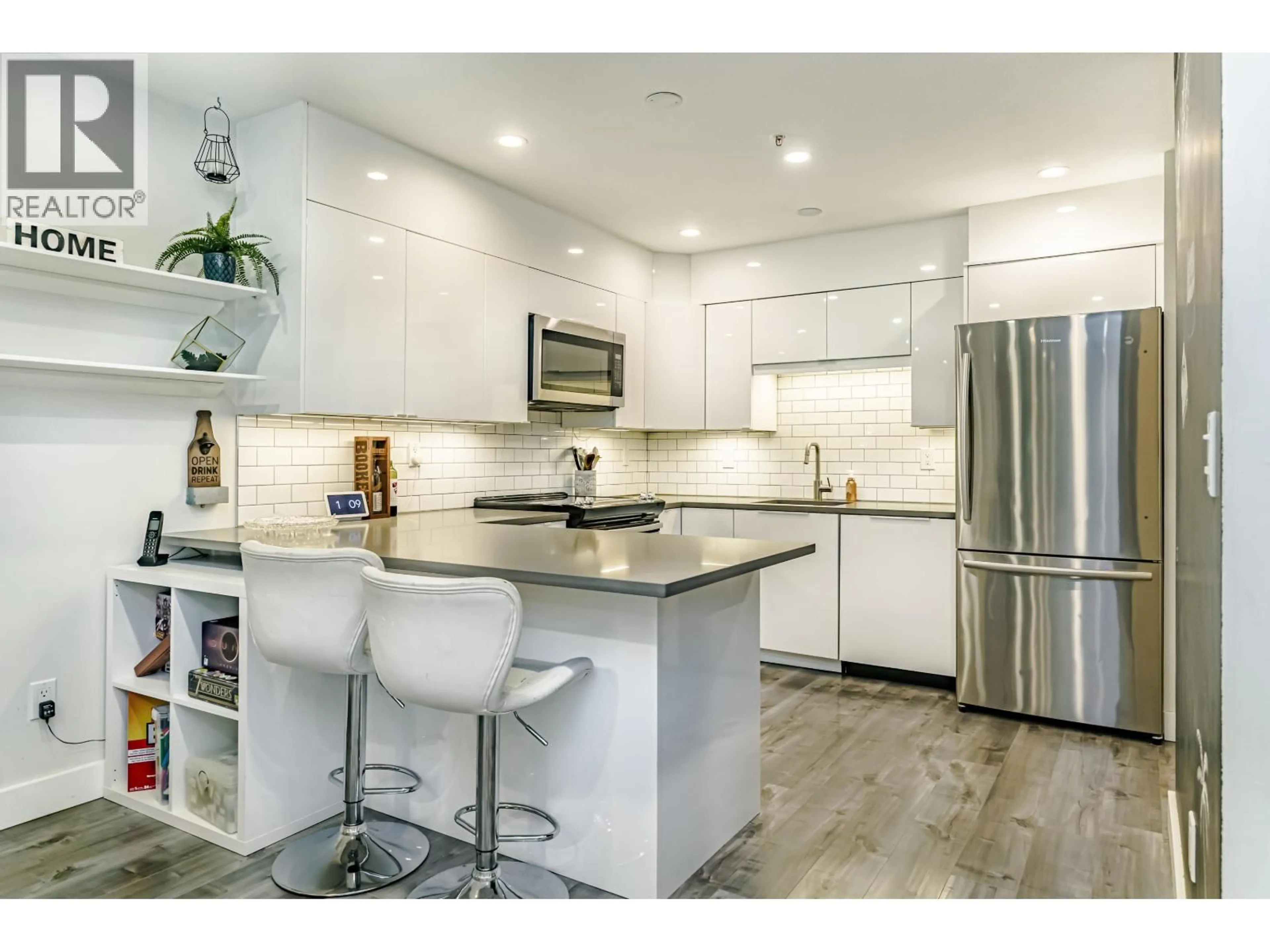 Open concept kitchen, unknown for 108 - 1215 PACIFIC STREET, Coquitlam British Columbia V3B7M4