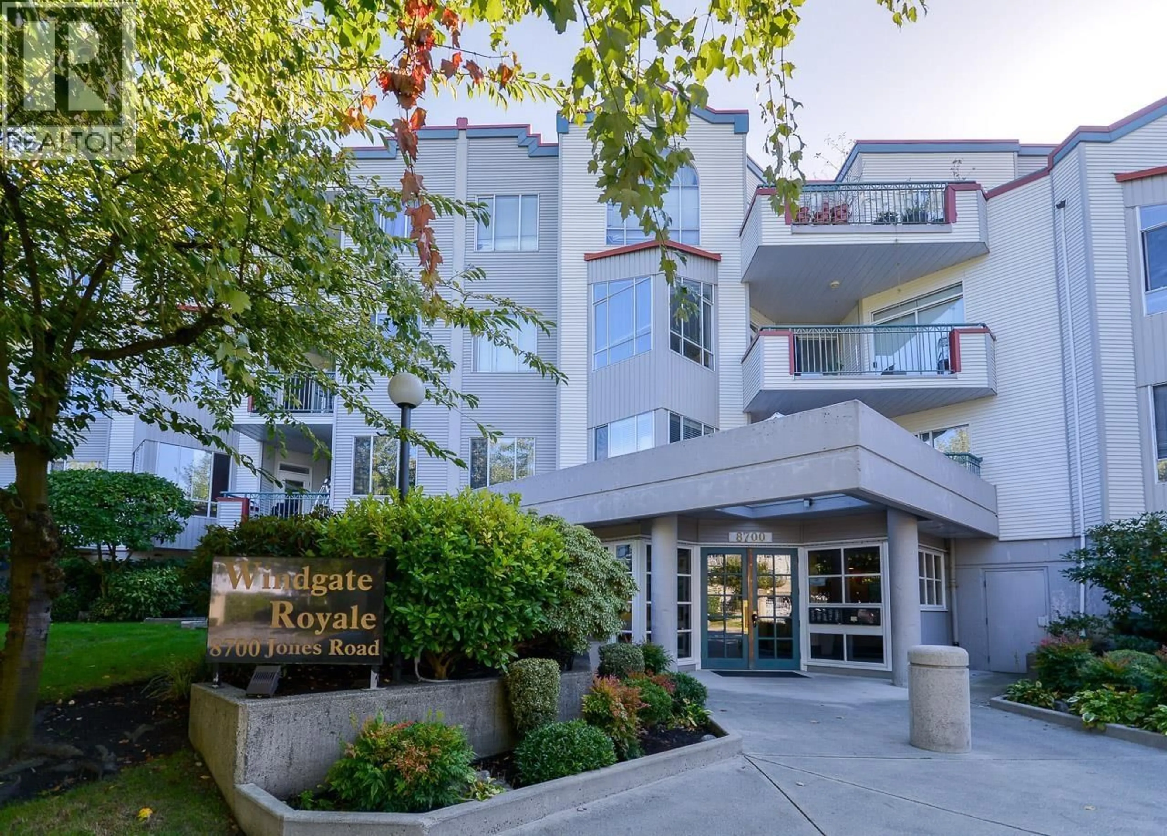 Indoor foyer for 107 - 8700 JONES ROAD, Richmond British Columbia V6Y3X7