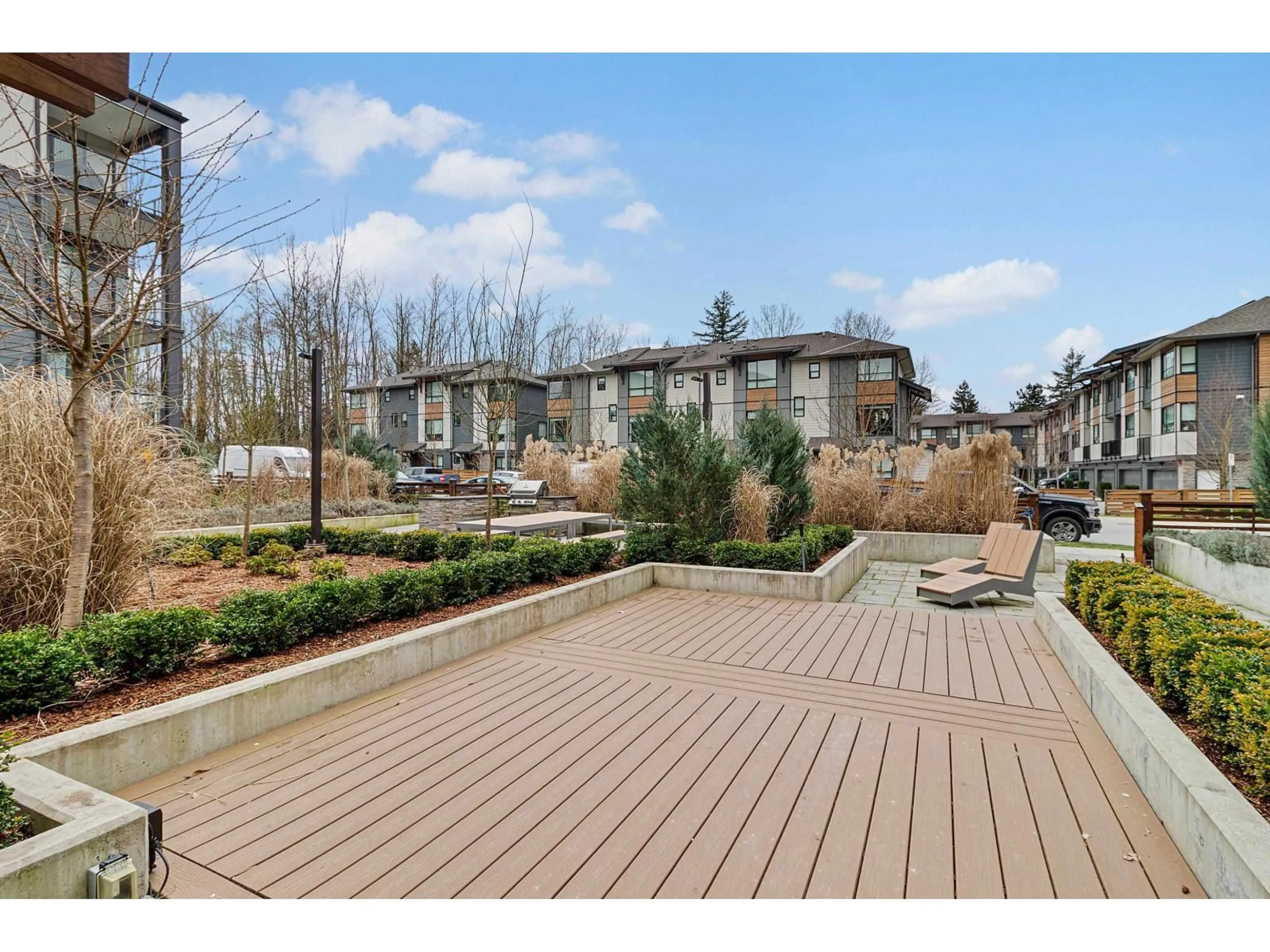Patio, unknown for 327 - 7506 199A STREET, Langley British Columbia V2Y3K9