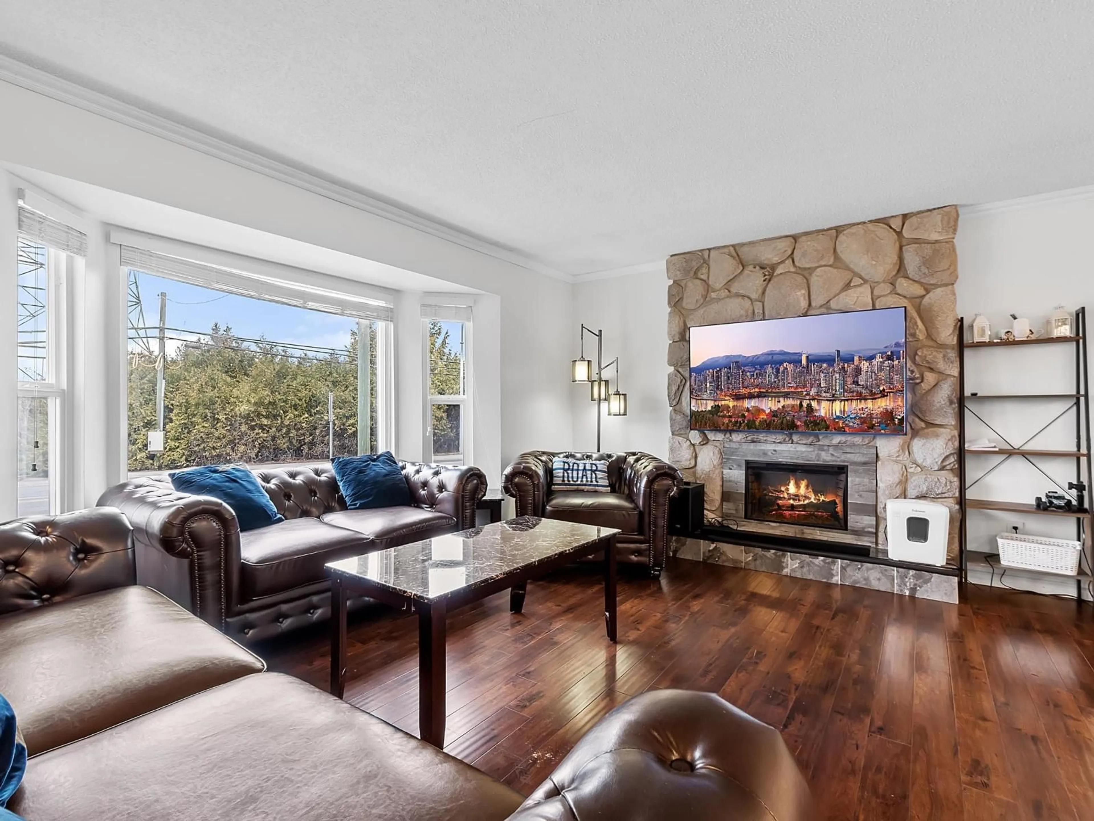 Living room with furniture, unknown for 10746 RIVER ROAD, Delta British Columbia V4C2R9