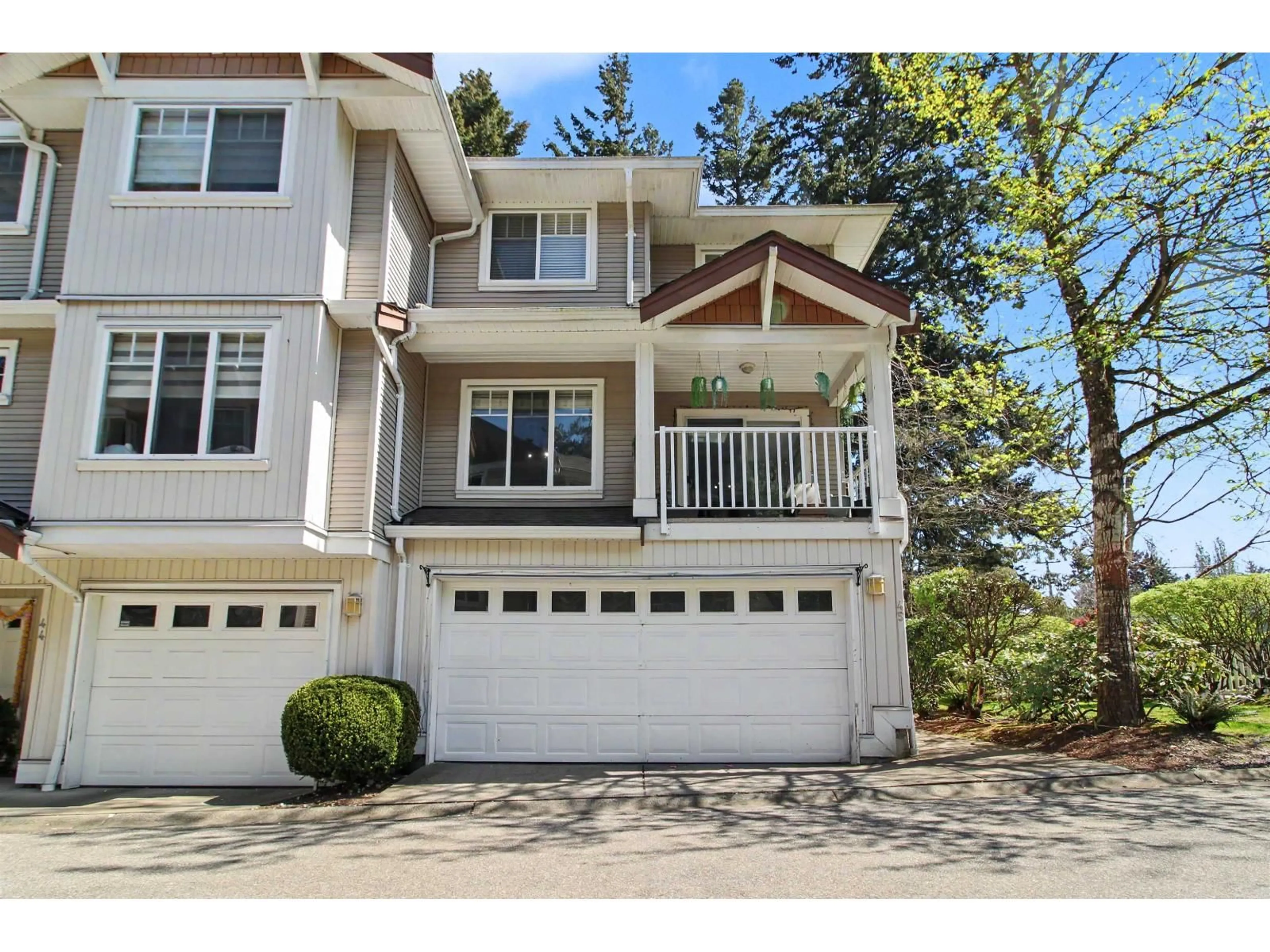 Home with vinyl exterior material, street for 45 - 12711 64 AVENUE, Surrey British Columbia V3W1X1
