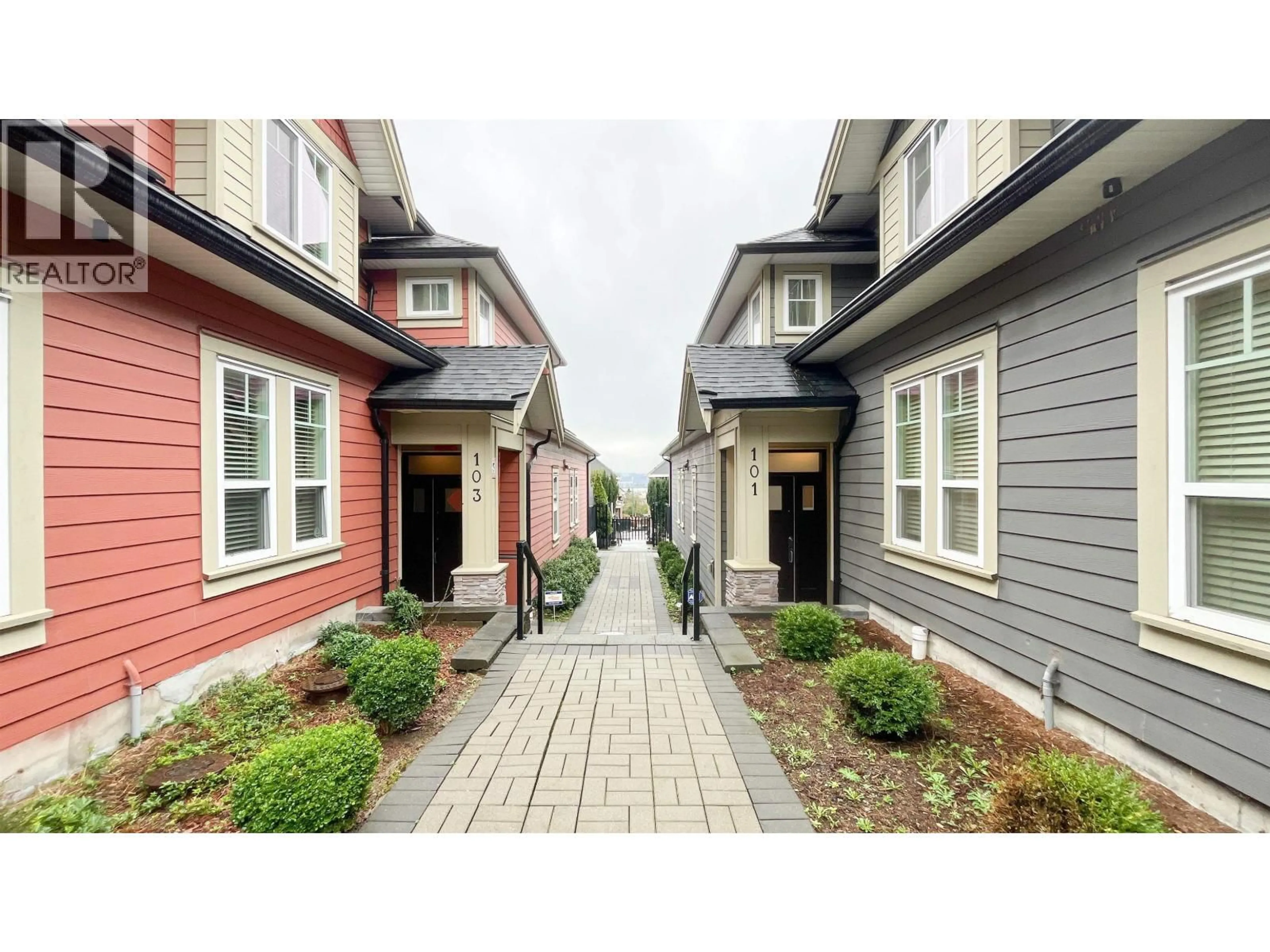 Patio, street for 101 - 910 DELESTRE AVENUE, Coquitlam British Columbia V3K2G6