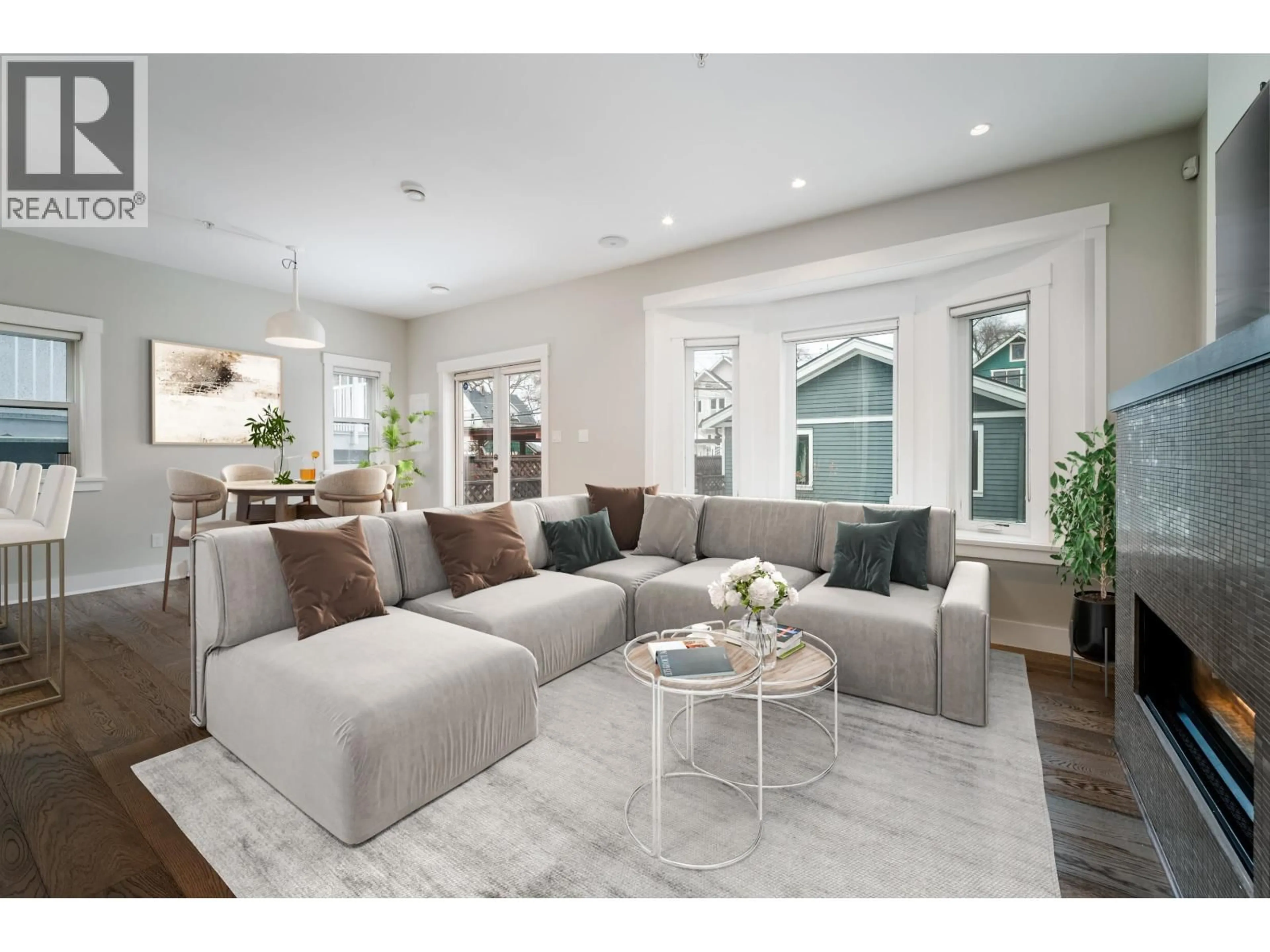 Living room with furniture, unknown for 1805 7TH AVENUE, Vancouver British Columbia V5N1S1