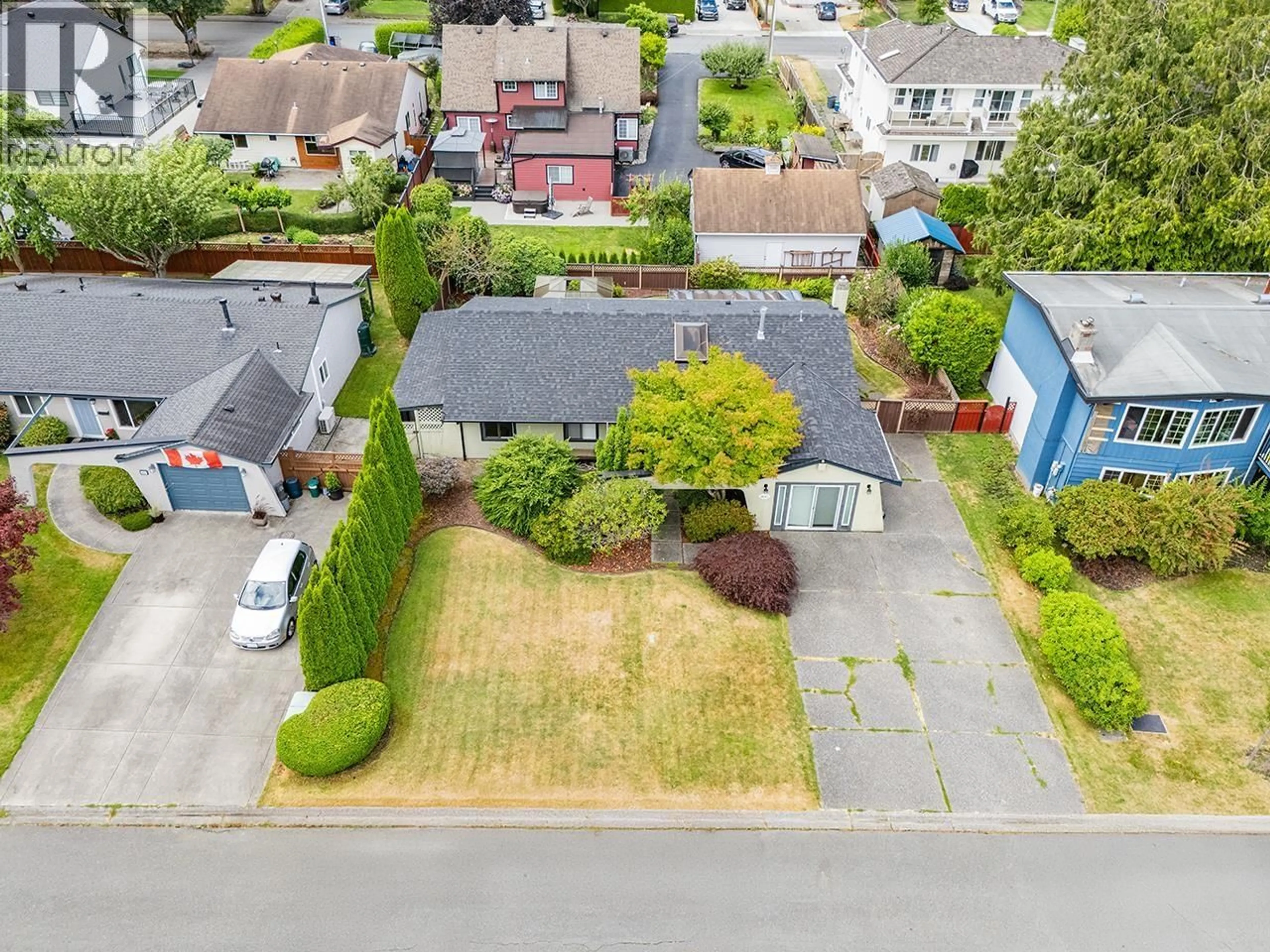 A pic from outside/outdoor area/front of a property/back of a property/a pic from drone, street for 4643 55 STREET, Delta British Columbia V4K3P6
