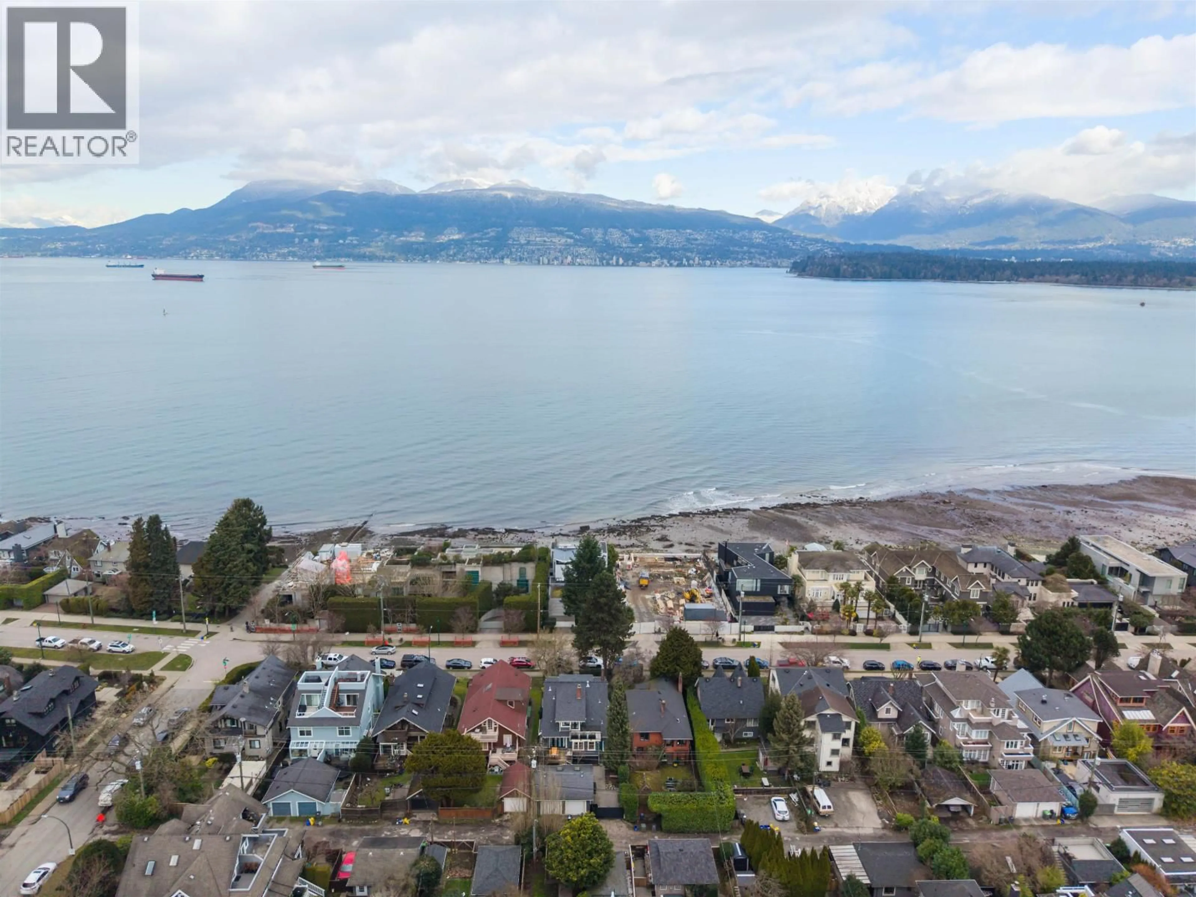 A pic from outside/outdoor area/front of a property/back of a property/a pic from drone, water/lake/river/ocean view for 3044 POINT GREY ROAD, Vancouver British Columbia V6K1B1
