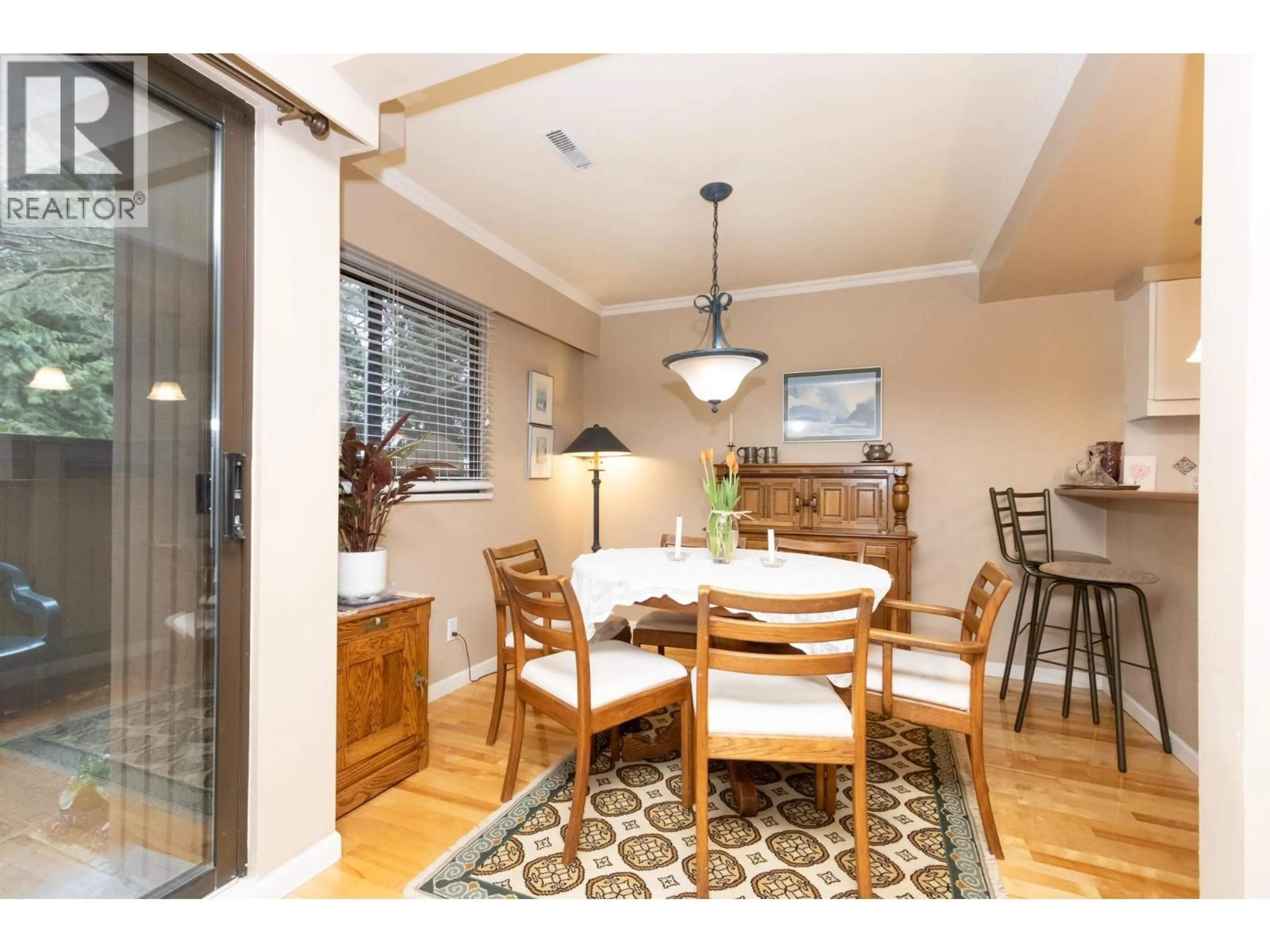 Dining room, wood/laminate floor for 2050 PURCELL WAY, North Vancouver British Columbia V7J3K3