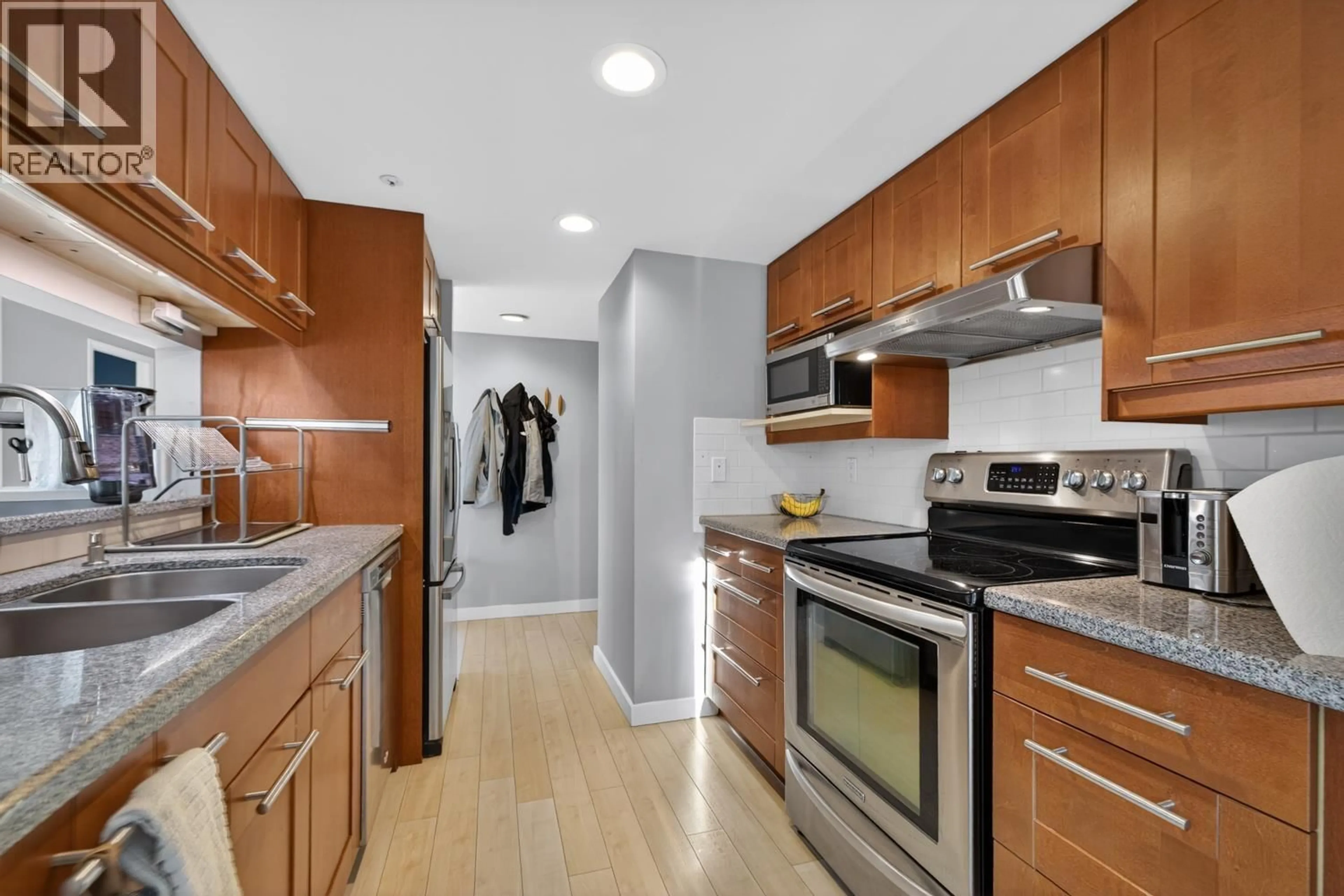 Standard kitchen, unknown for 1201 - 183 KEEFER PLACE, Vancouver British Columbia V6B6B9