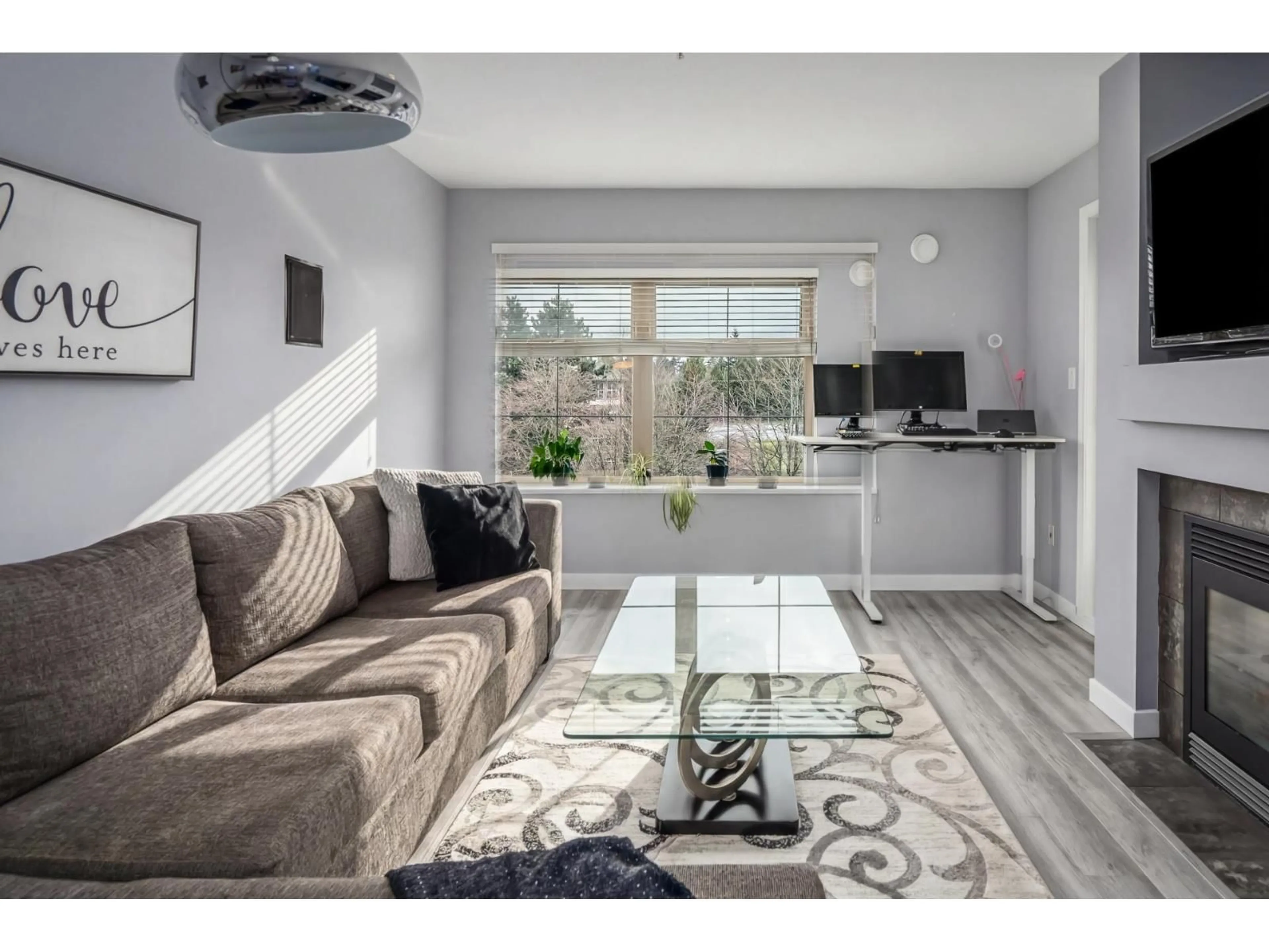 Living room with furniture, unknown for 417 - 15210 GUILDFORD DRIVE, Surrey British Columbia V3R0X7