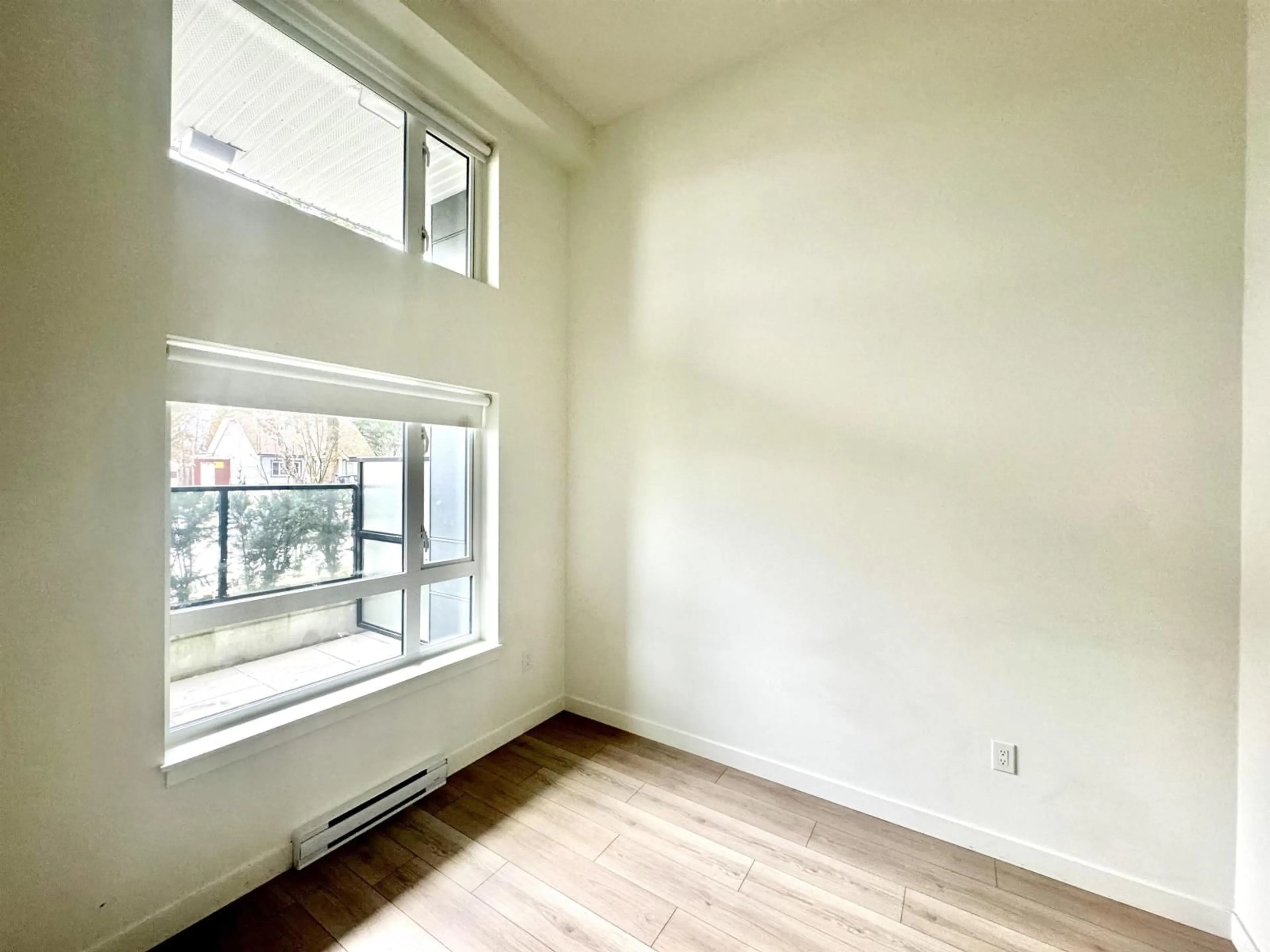 A pic of a room for 119 - 10777 138 STREET, Surrey British Columbia V3T0T5
