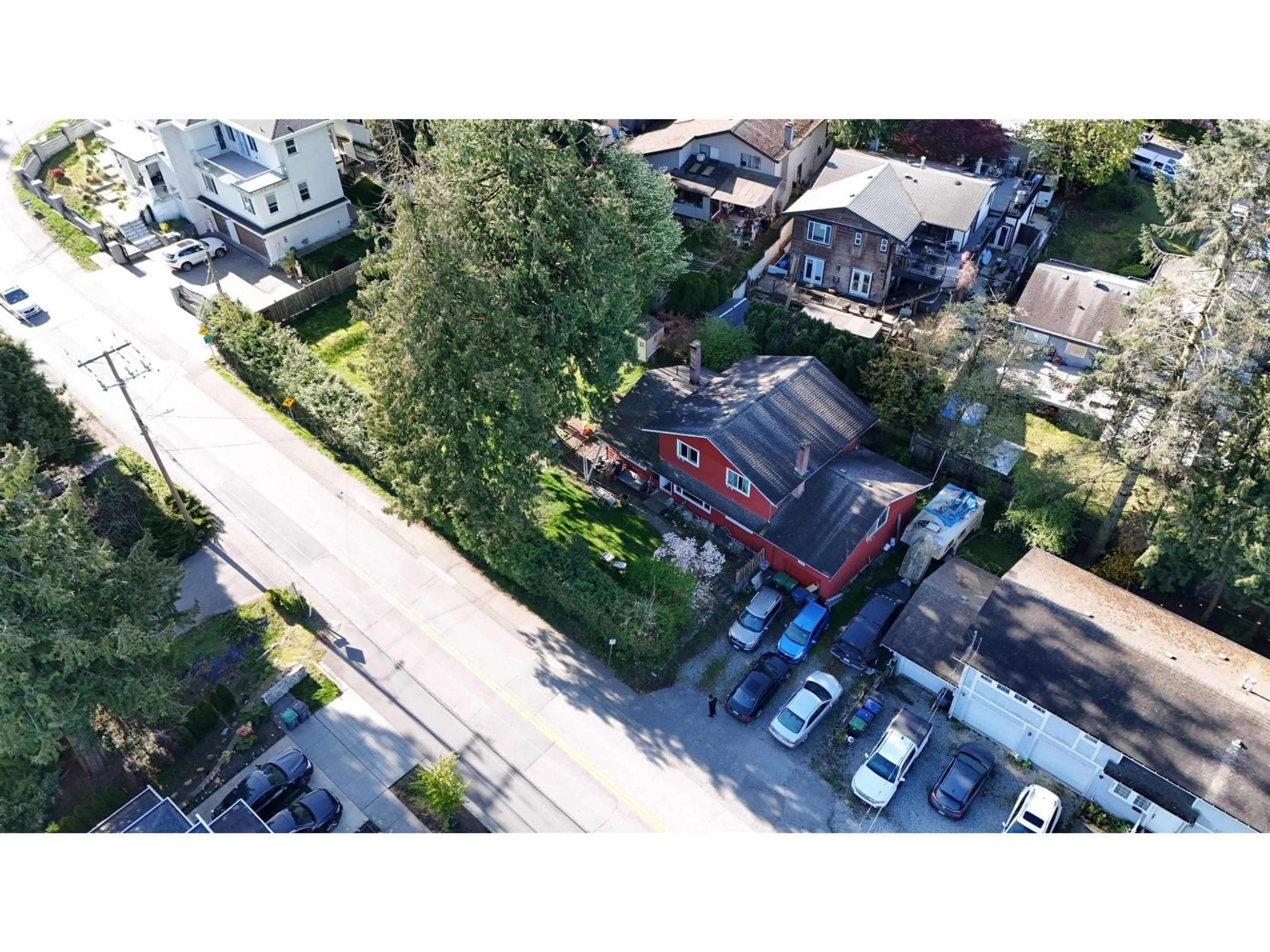 A pic from outside/outdoor area/front of a property/back of a property/a pic from drone, street for 11562 MILLAR ROAD, Surrey British Columbia V3V2T9