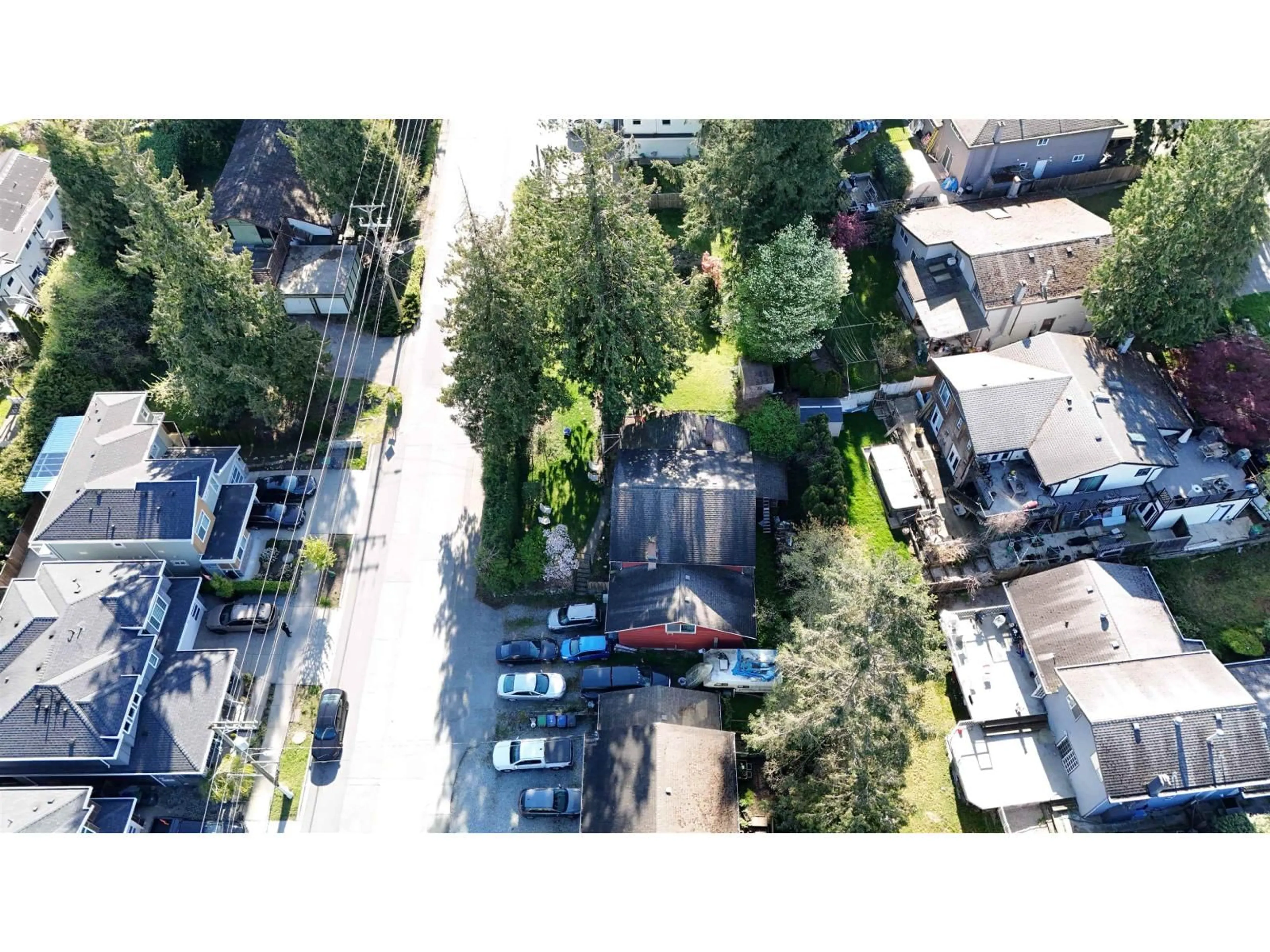 A pic from outside/outdoor area/front of a property/back of a property/a pic from drone, street for 11562 MILLAR ROAD, Surrey British Columbia V3V2T9