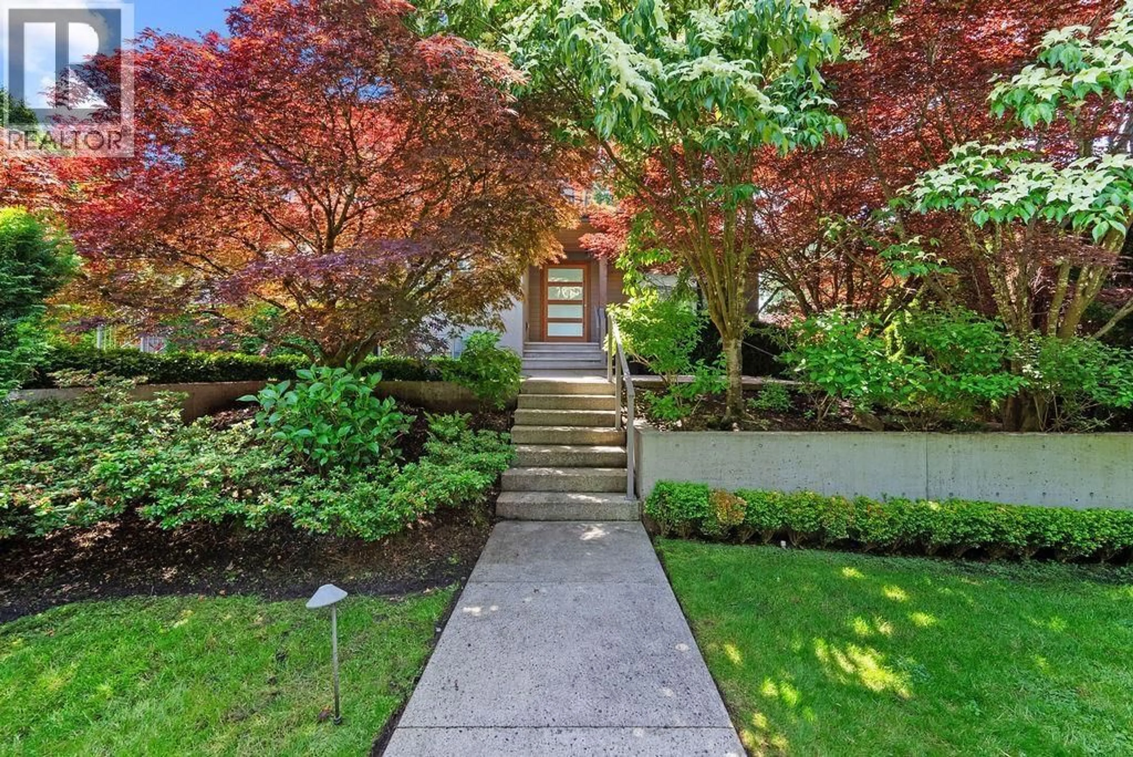 Unknown for 990 JEFFERSON AVENUE, West Vancouver British Columbia V7T2A4