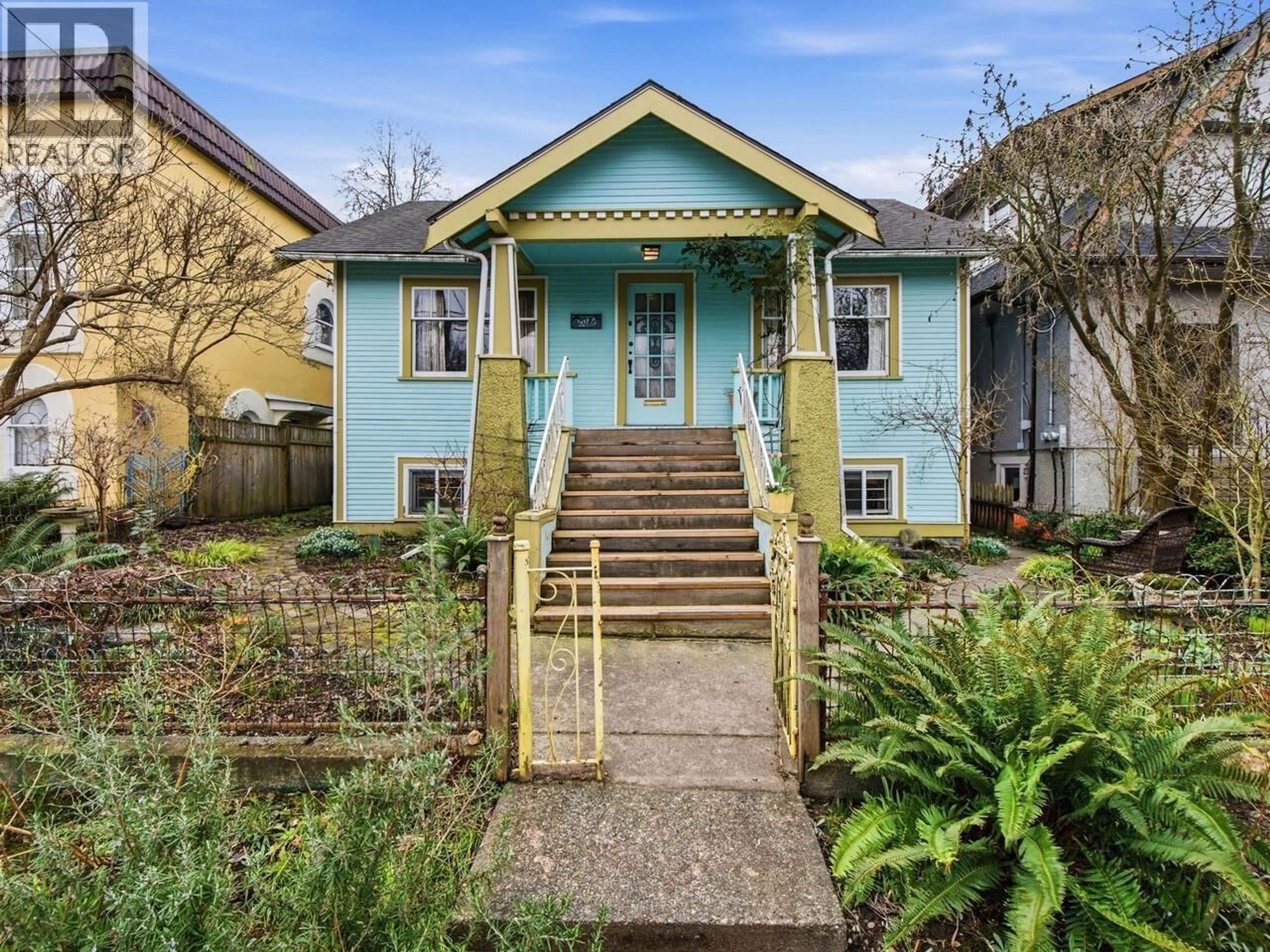 Unknown for 2076 TURNER STREET, Vancouver British Columbia V5L2A3