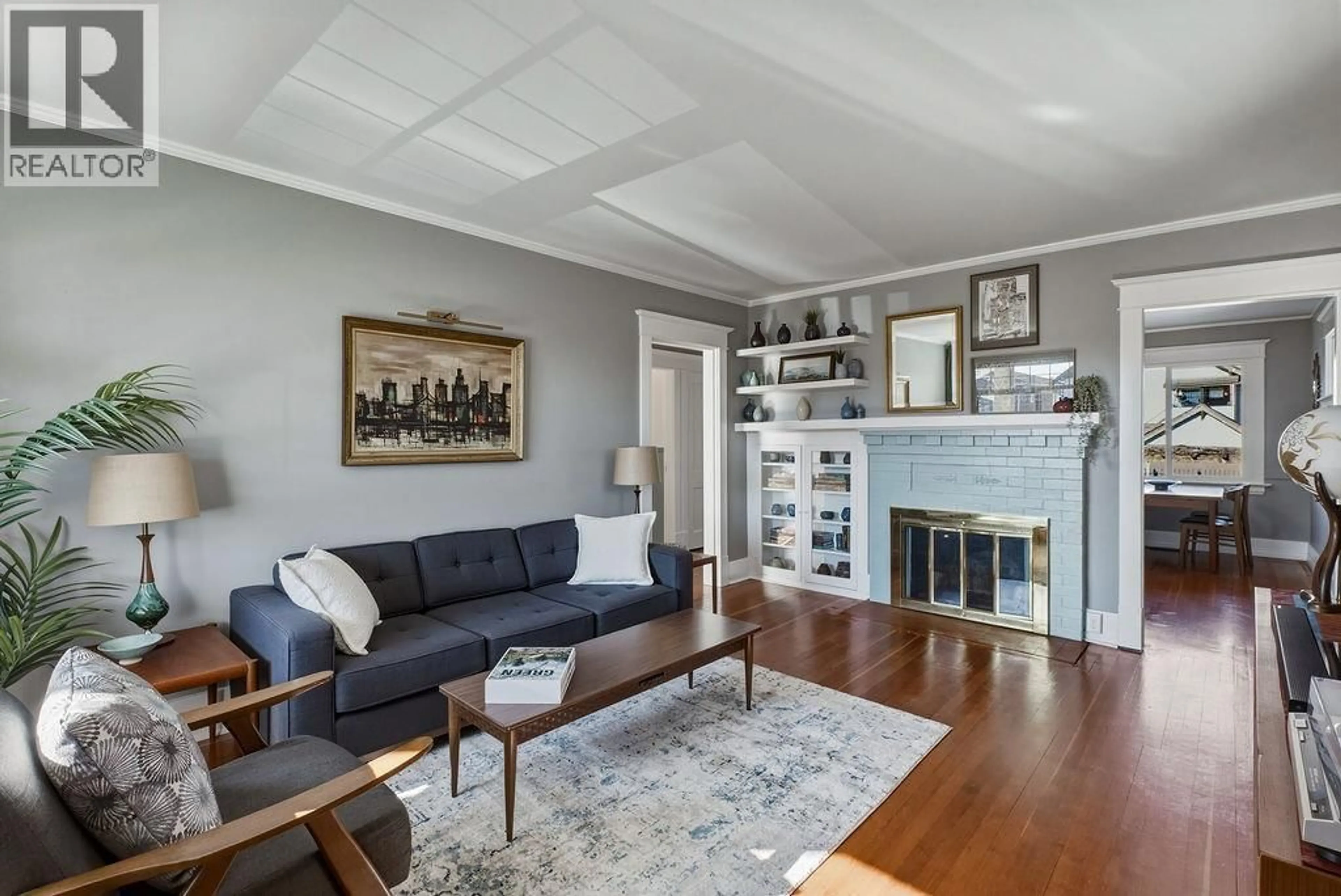 Living room with furniture, wood/laminate floor for 2867 GEORGIA STREET, Vancouver British Columbia V5K2K3