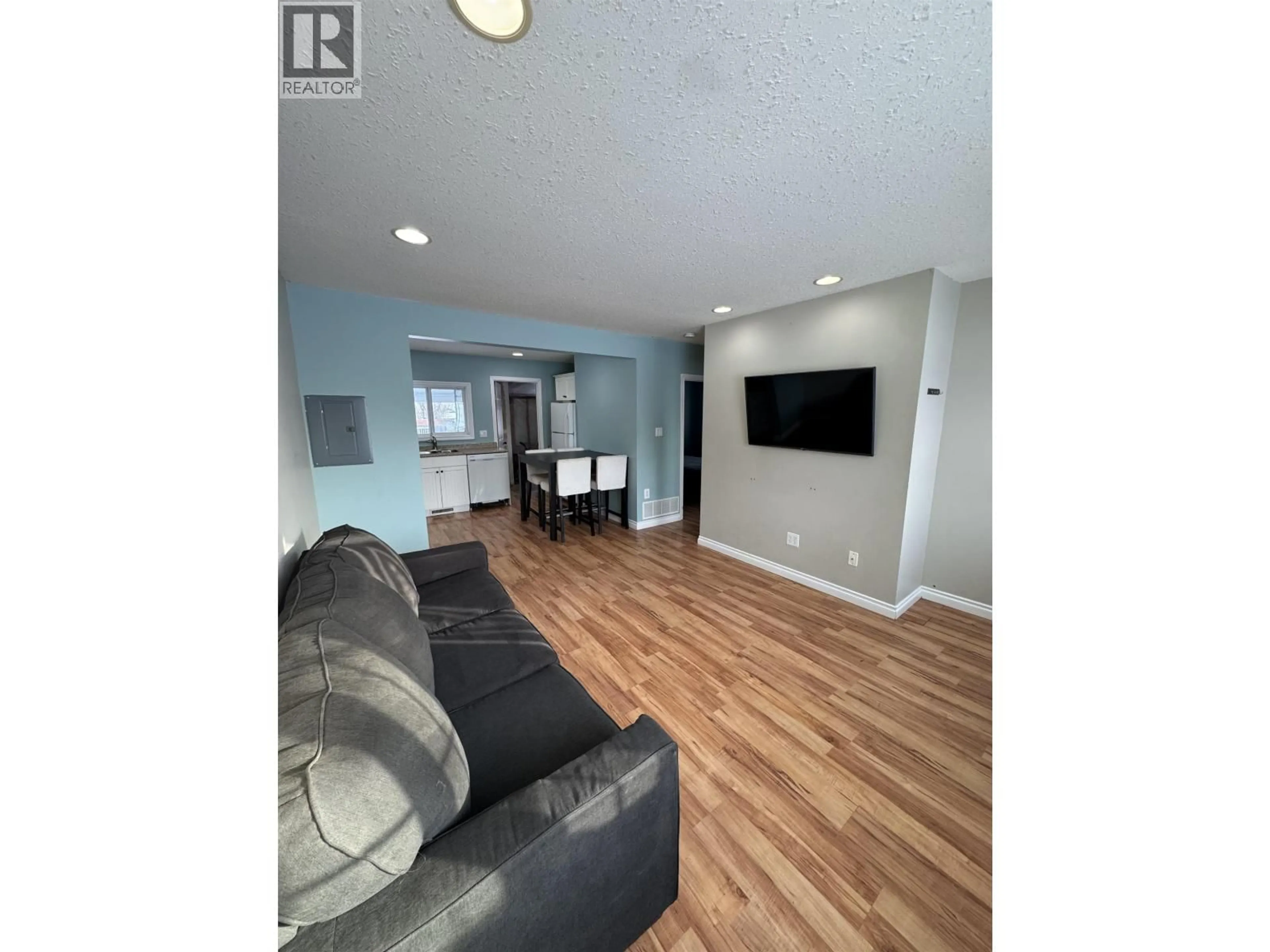 Unknown for 8320 96 AVENUE, Fort St. John British Columbia V1J1J8