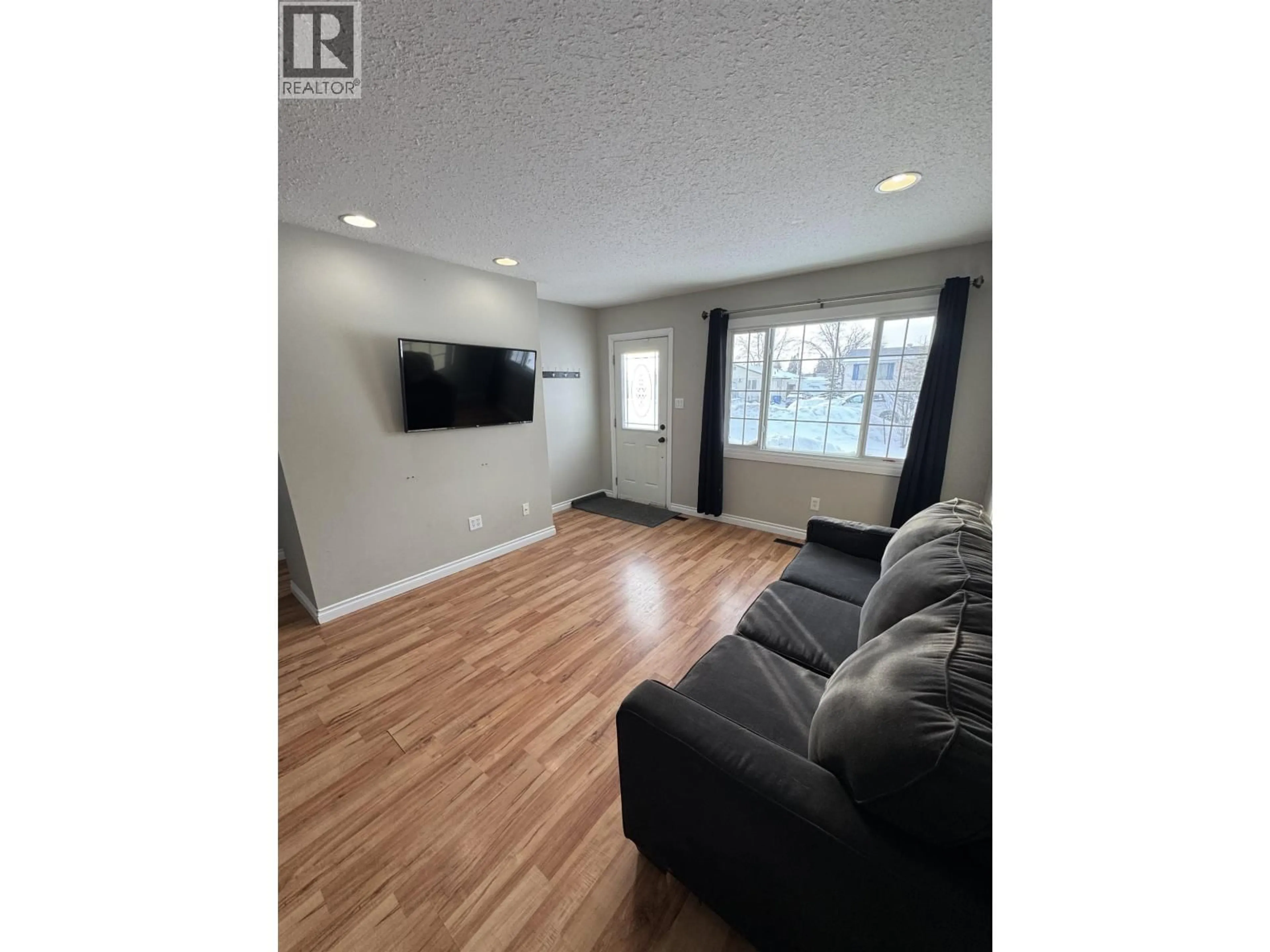 Unknown for 8320 96 AVENUE, Fort St. John British Columbia V1J1J8