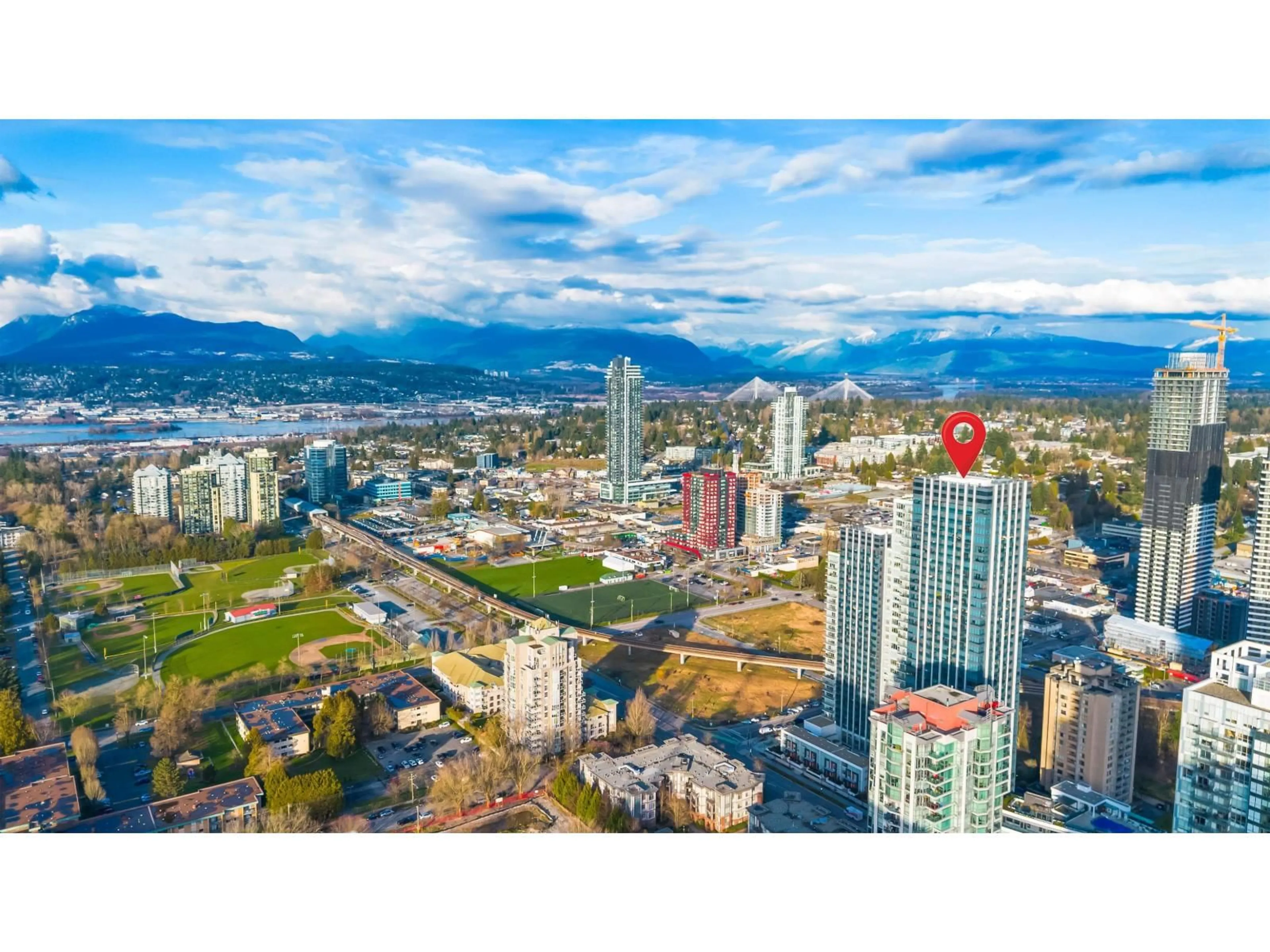 A pic from outside/outdoor area/front of a property/back of a property/a pic from drone, city buildings view from balcony for 2007 - 10448 UNIVERSITY DRIVE, Surrey British Columbia V3T0S7