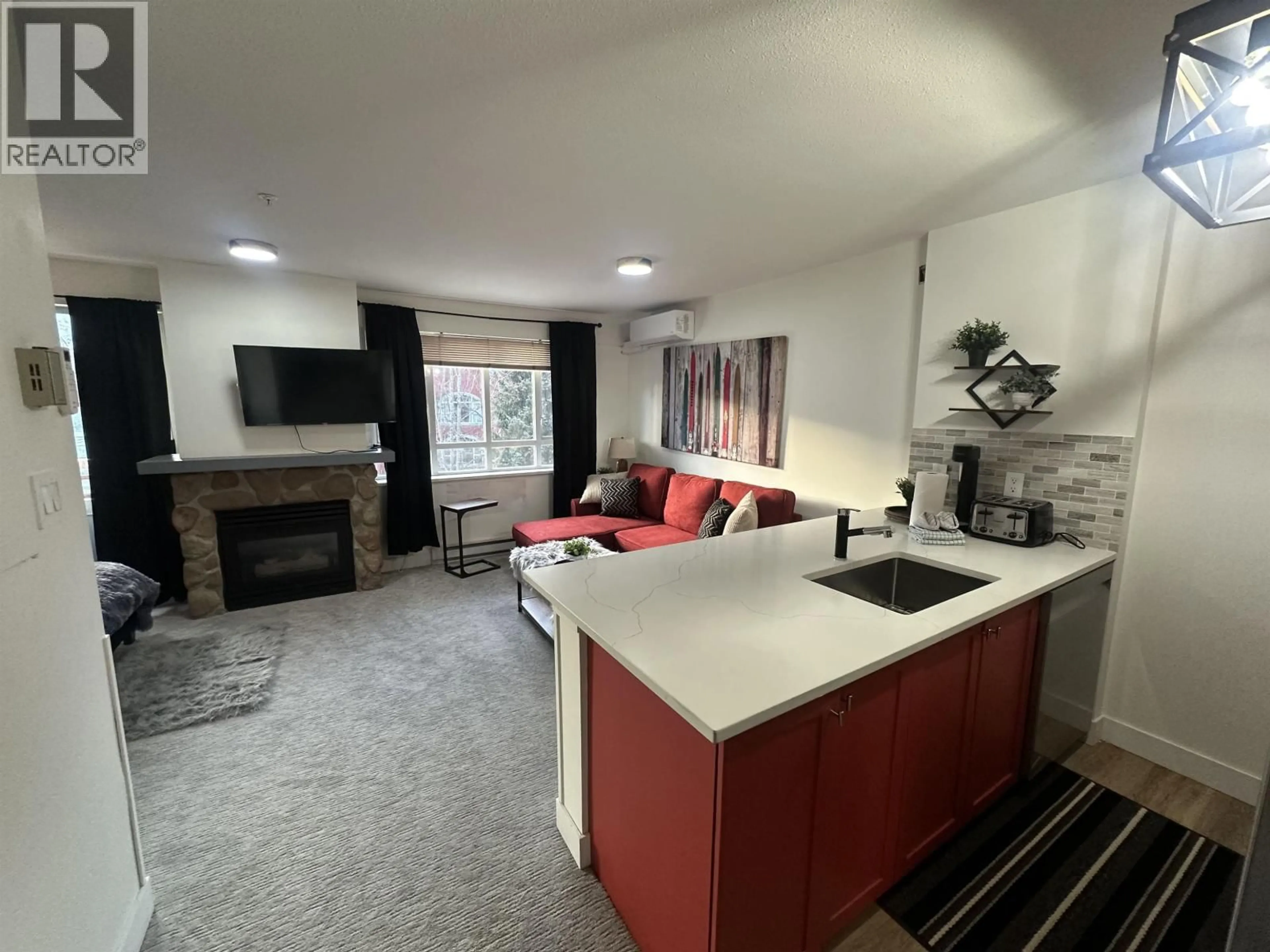 Living room with furniture, unknown for 425 - 4314 MAIN STREET, Whistler British Columbia V8E1A8