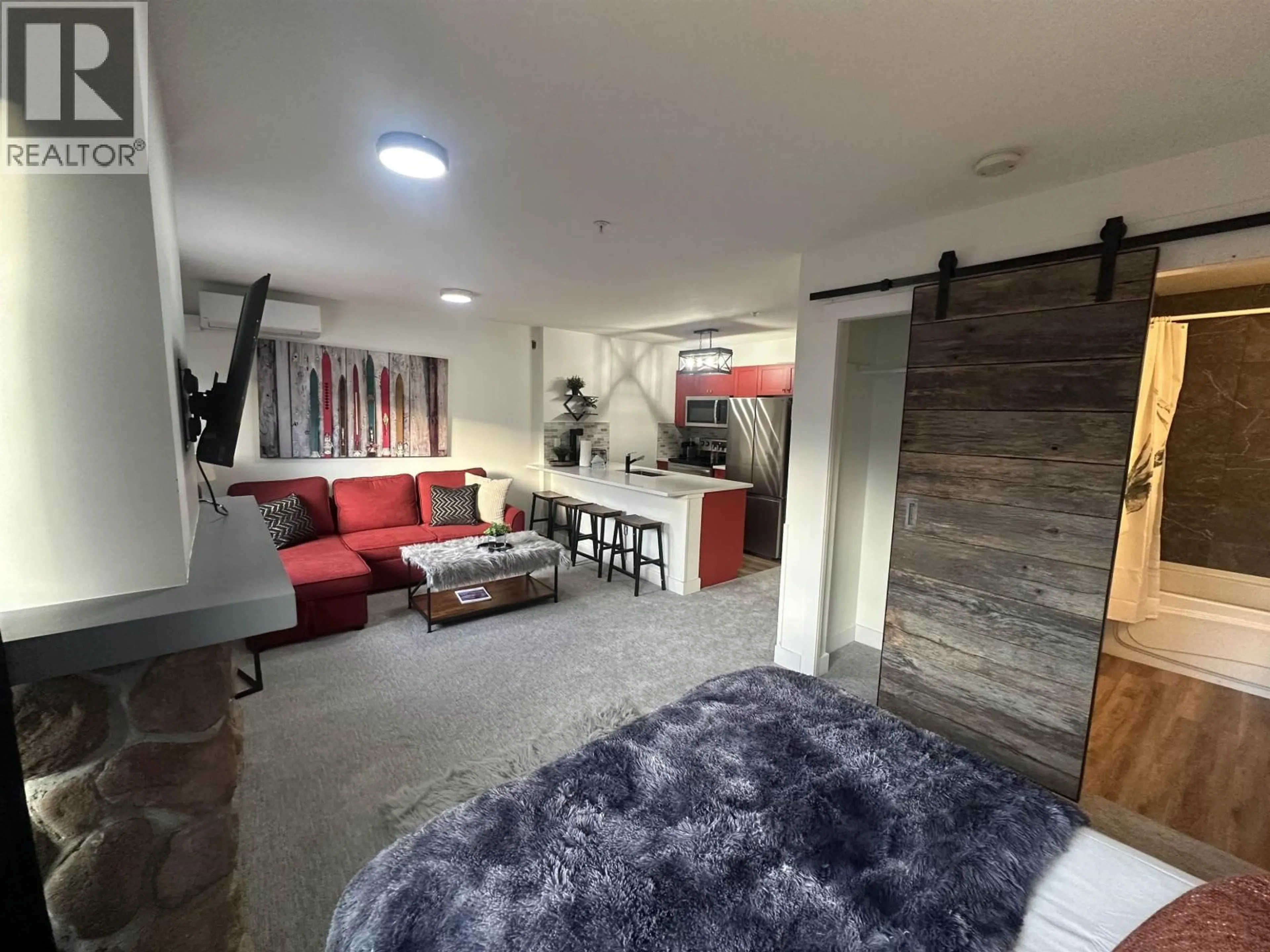 Living room with furniture, unknown for 425 - 4314 MAIN STREET, Whistler British Columbia V8E1A8