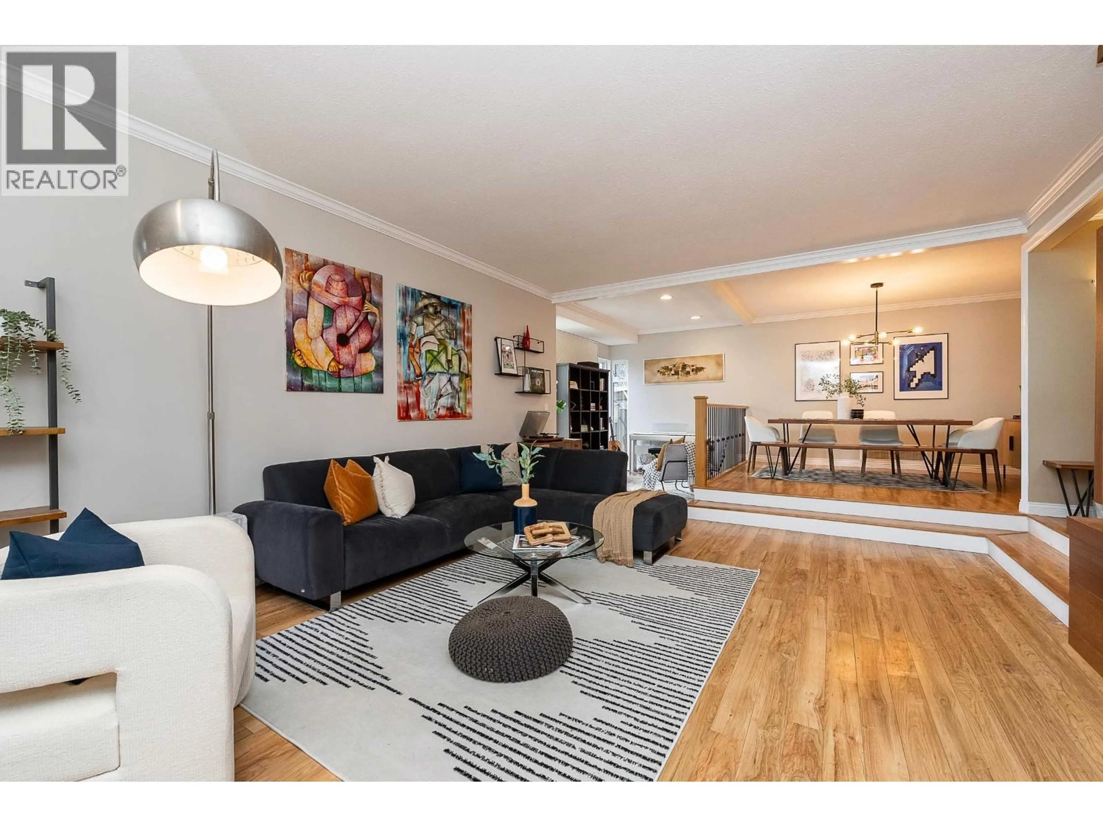 Living room with furniture, wood/laminate floor for 3643 KENNEDY STREET, Port Coquitlam British Columbia V3B4Z2