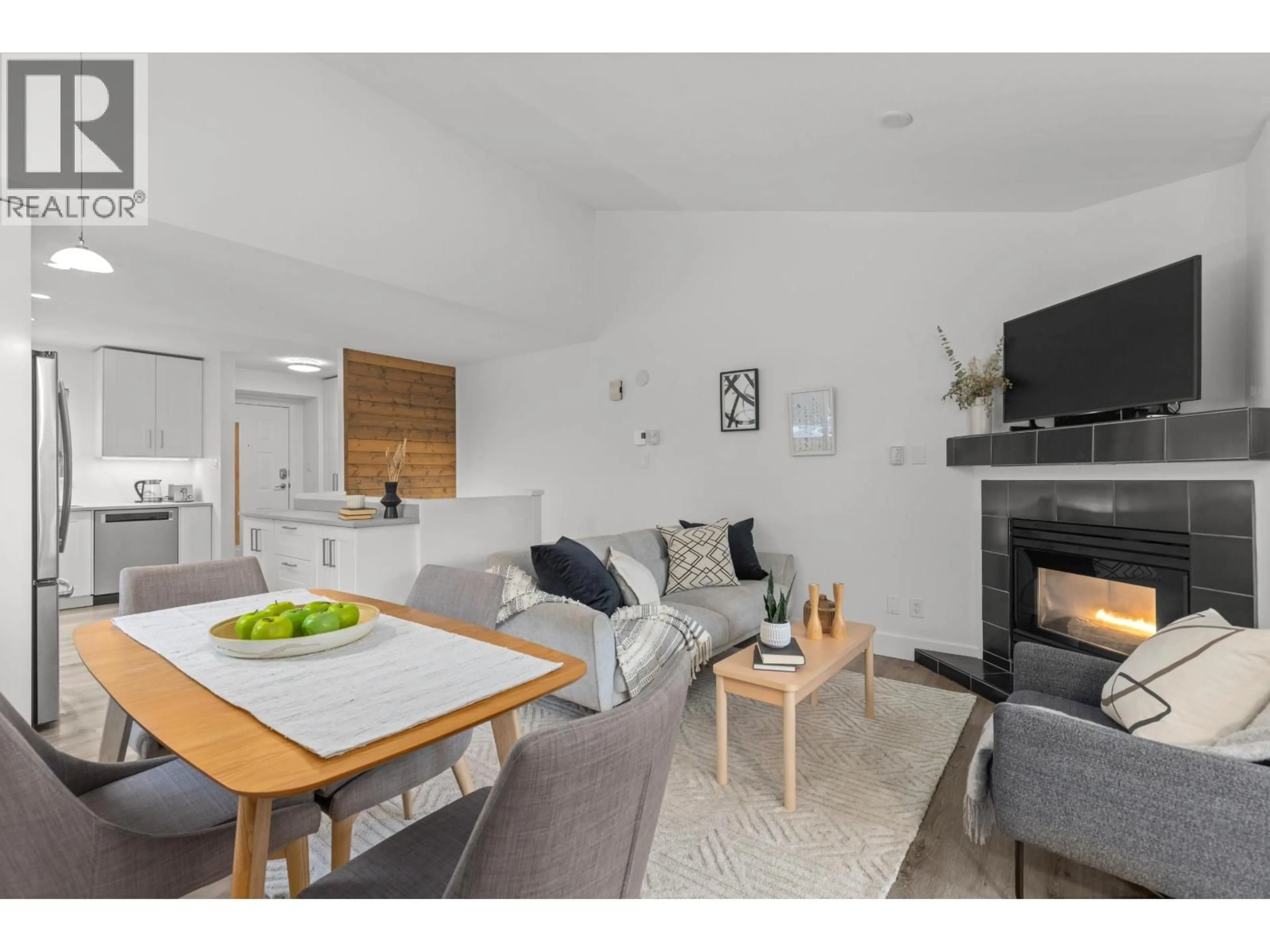 Living room with furniture, wood/laminate floor for 25 - 3102 PANORAMA RIDGE, Whistler British Columbia V8E0V3