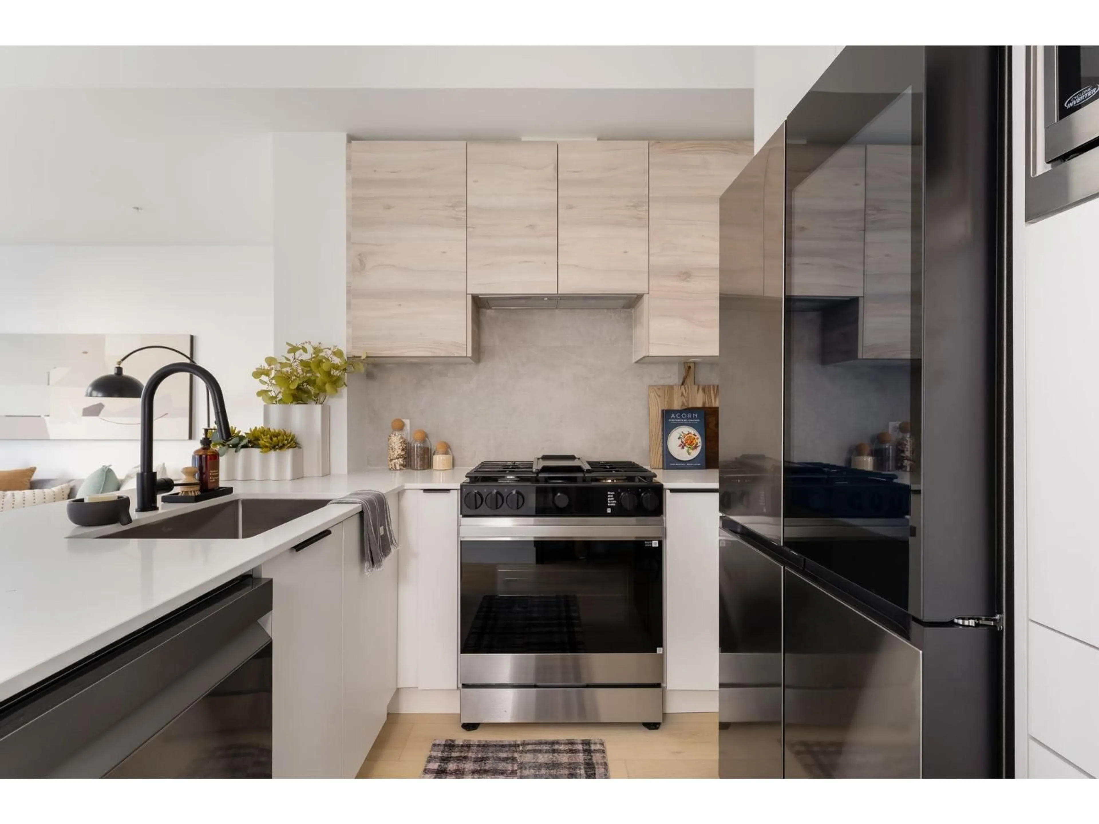 Contemporary kitchen, ceramic/tile floor for 101 - 30494 CARDINAL AVENUE, Abbotsford British Columbia V2T0A5