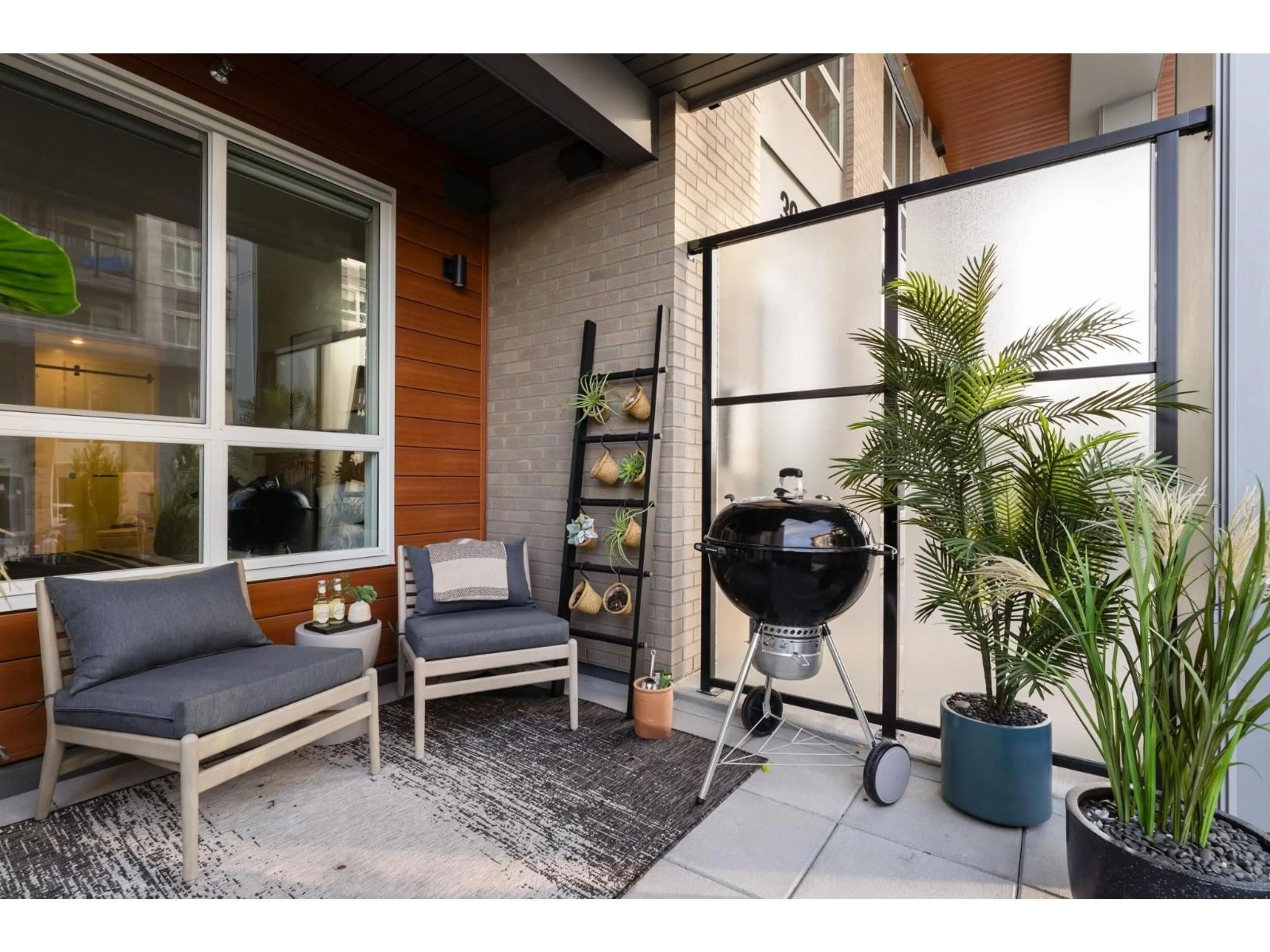 Patio, street for 101 - 30494 CARDINAL AVENUE, Abbotsford British Columbia V2T0A5